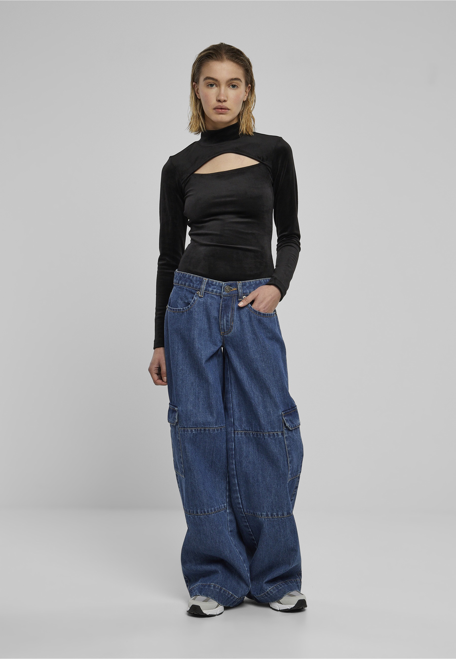 URBAN CLASSICS Body »Urban Classics Damen Ladies Velvet Cut-Out Turtleneck Body«