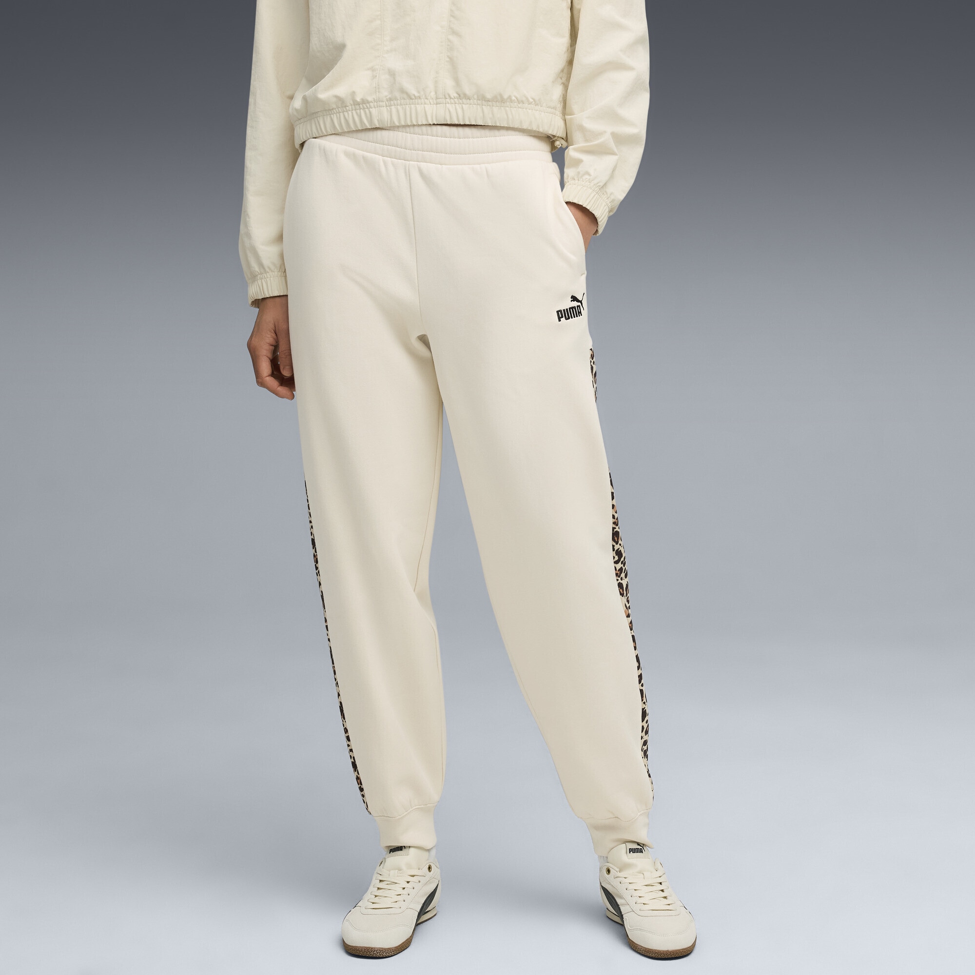 PUMA Sporthose »Essentials Comfort High-Waist Jogginghose mit Animal-Print Damen«