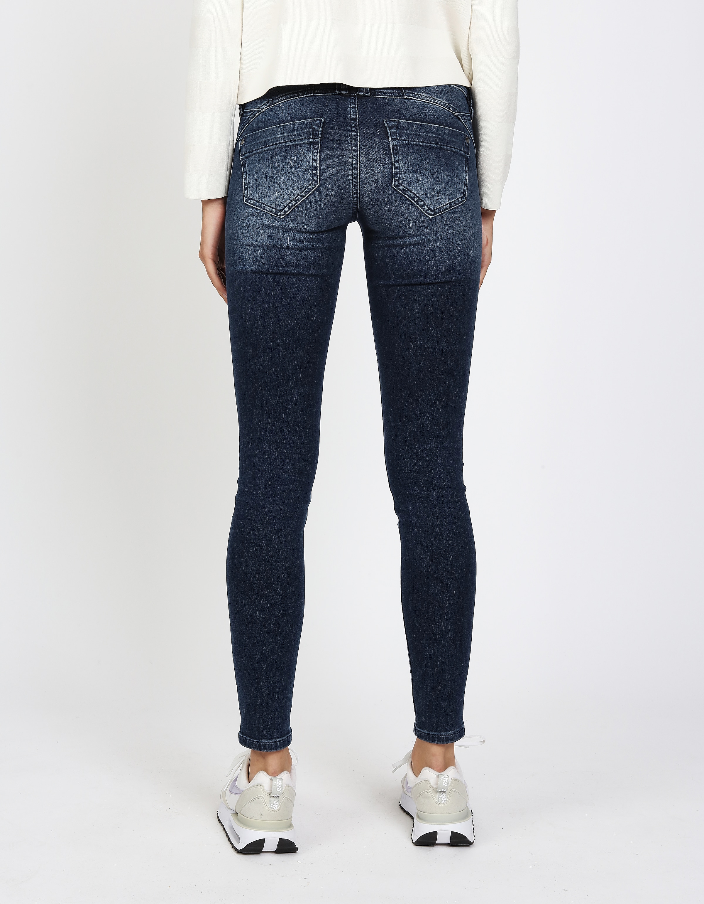 GANG Skinny-fit-Jeans »94NENA« mit modischer Waschung