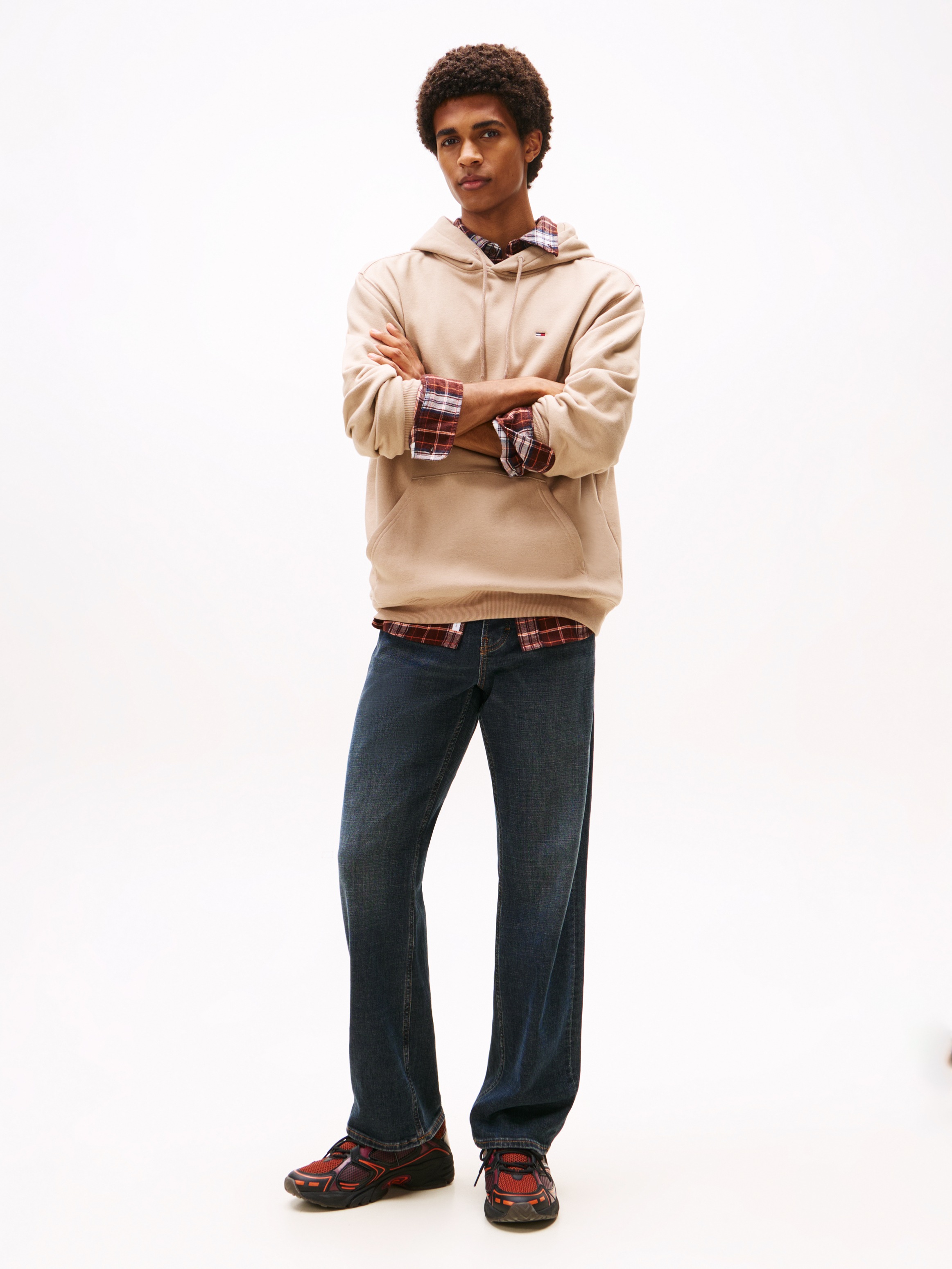 Tommy Jeans Sweatshirt »TJM REG S FLAG HOODIE«, mit bestickten Markenlogo auf Brusthöhe