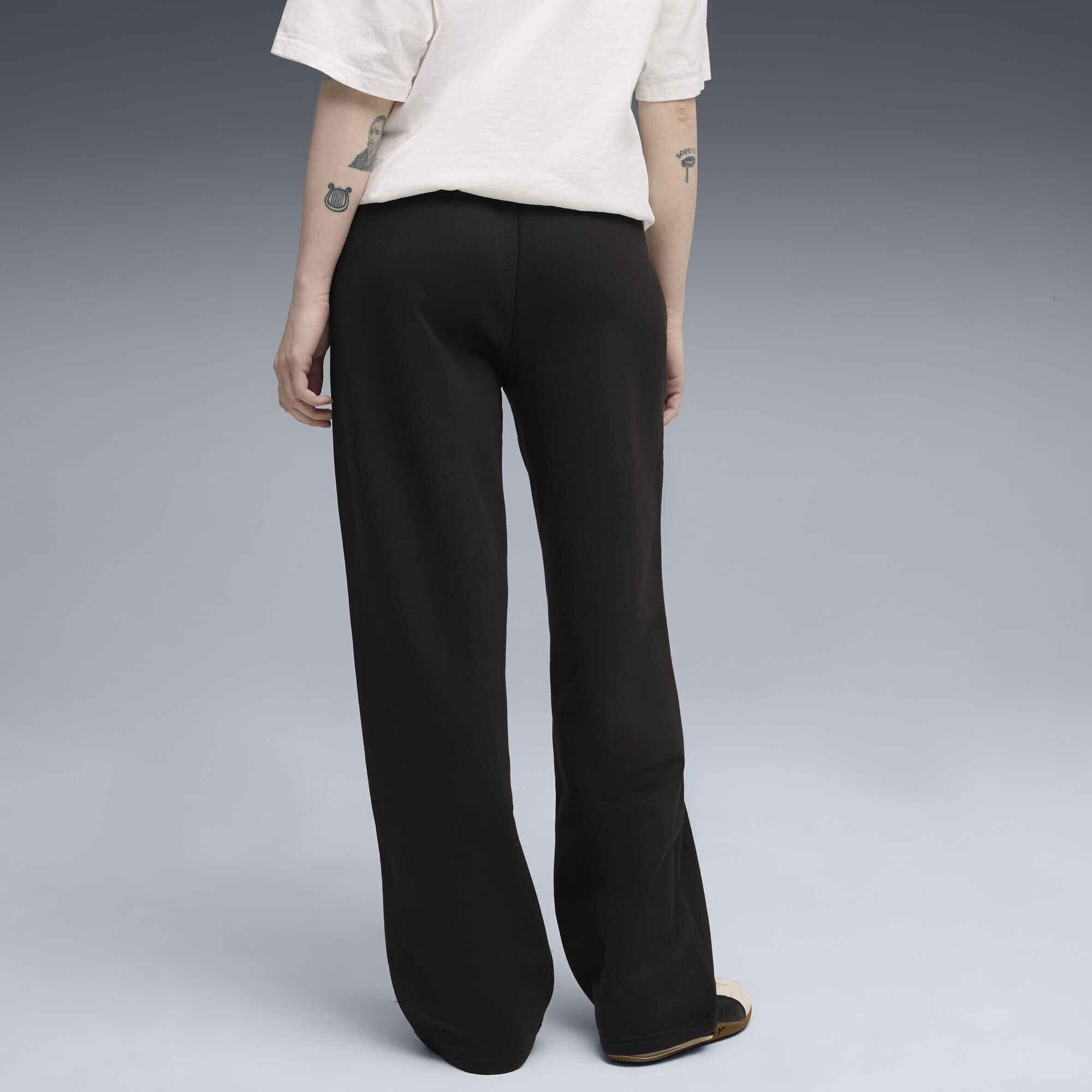PUMA Sporthose »Essentials Small No. 1 Logo Comfort Straight Hose Damen«