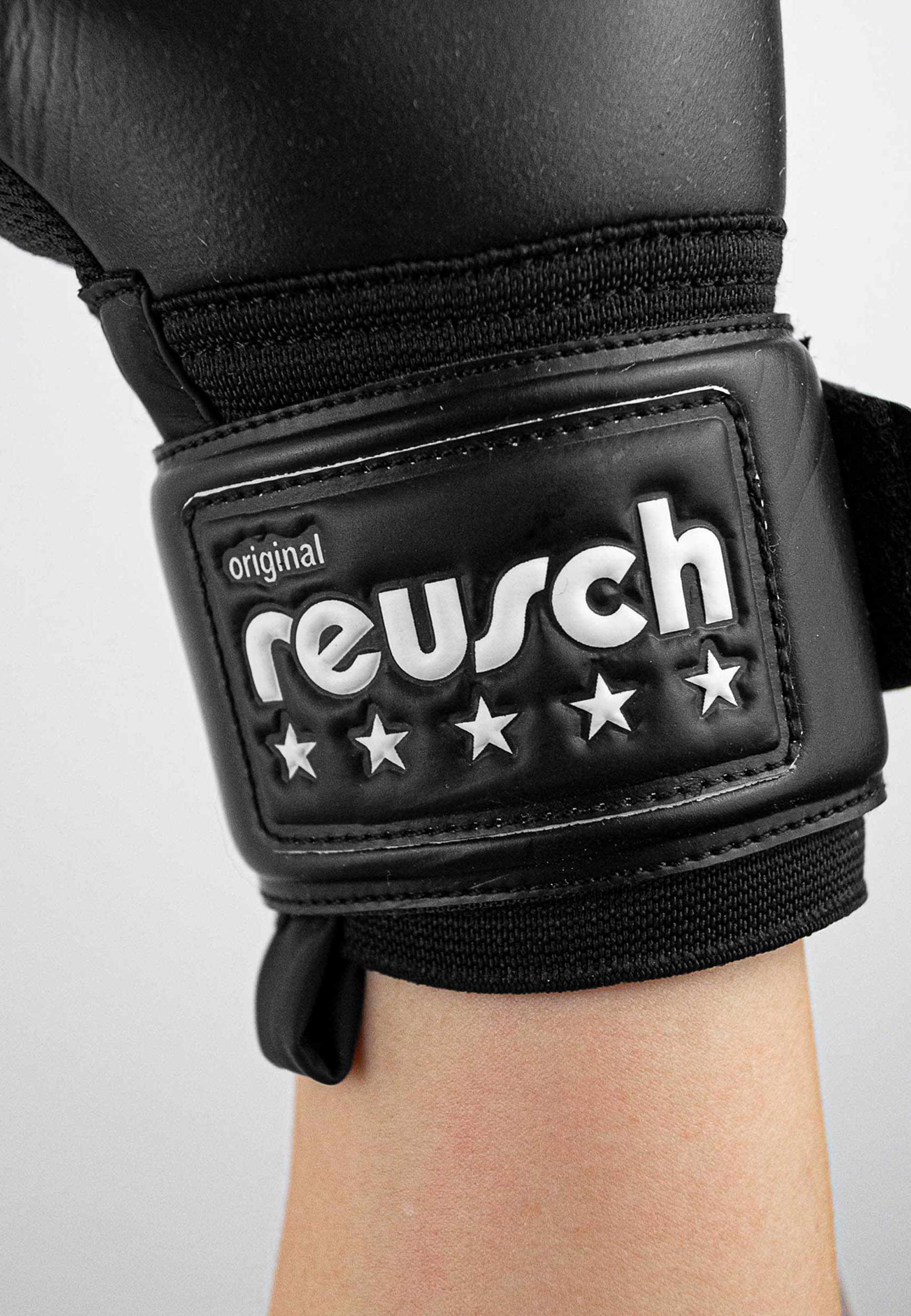 Reusch Torwarthandschuhe »Legacy Arrow Silver«, mit praktischer Aufpralldämpfung