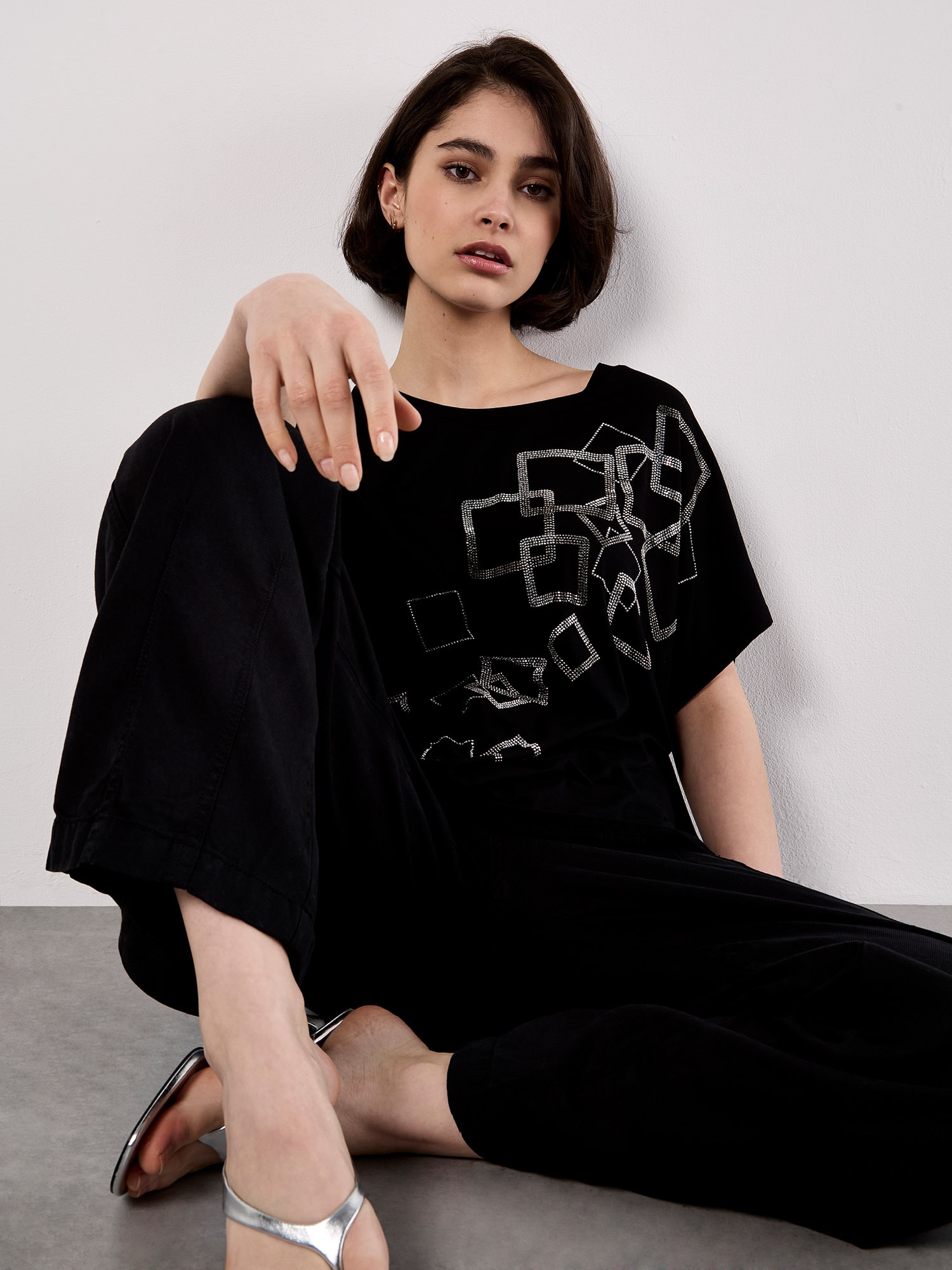 Apricot T-Shirt »T-Shirt mit verstreuten Strassquadraten«