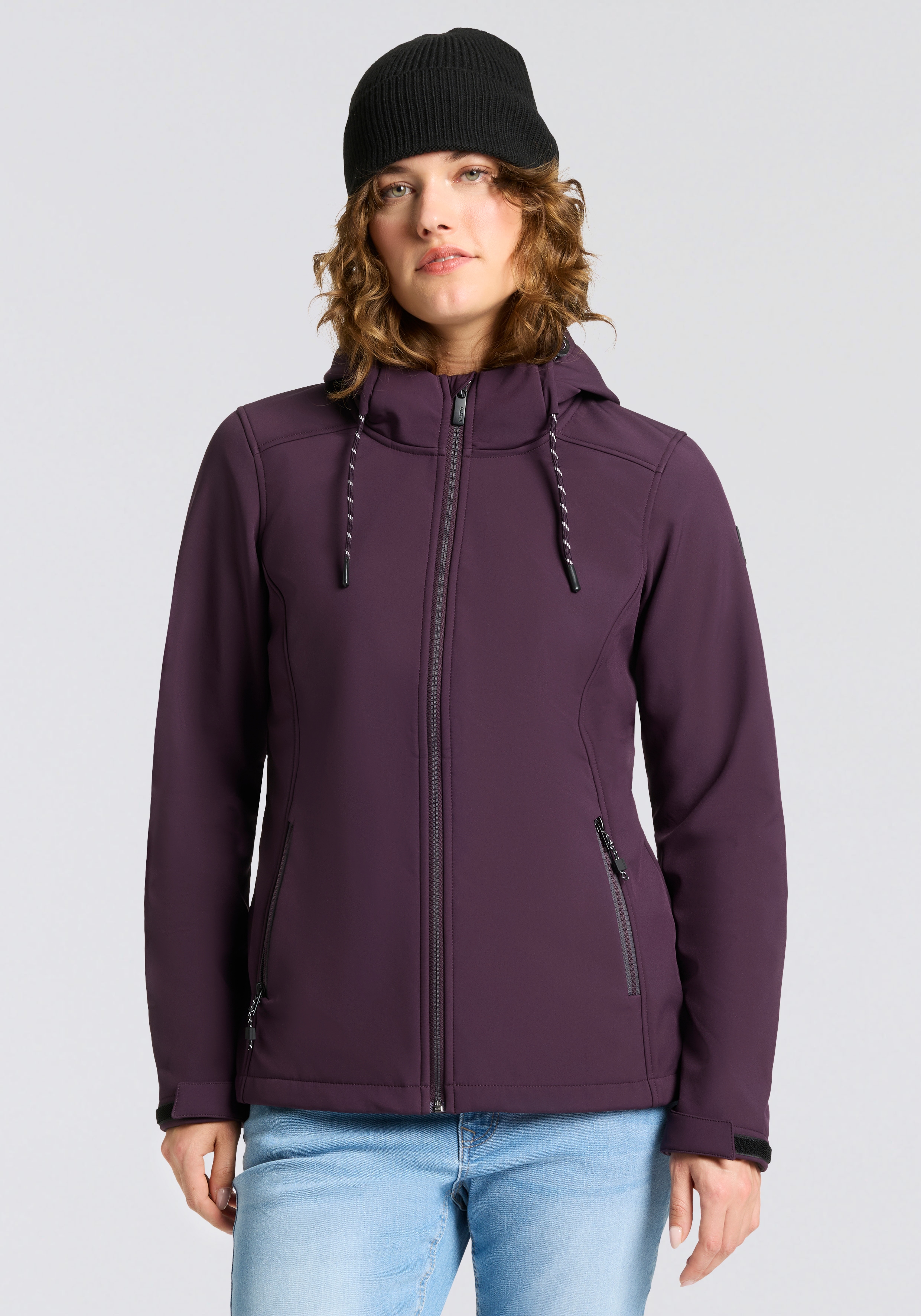 Killtec Softshelljacke "KOW 8 WMN SFTSHLL JCKT" mit verstellbarer und abnehmbarer Kapuze, atmungsaktives Laminat