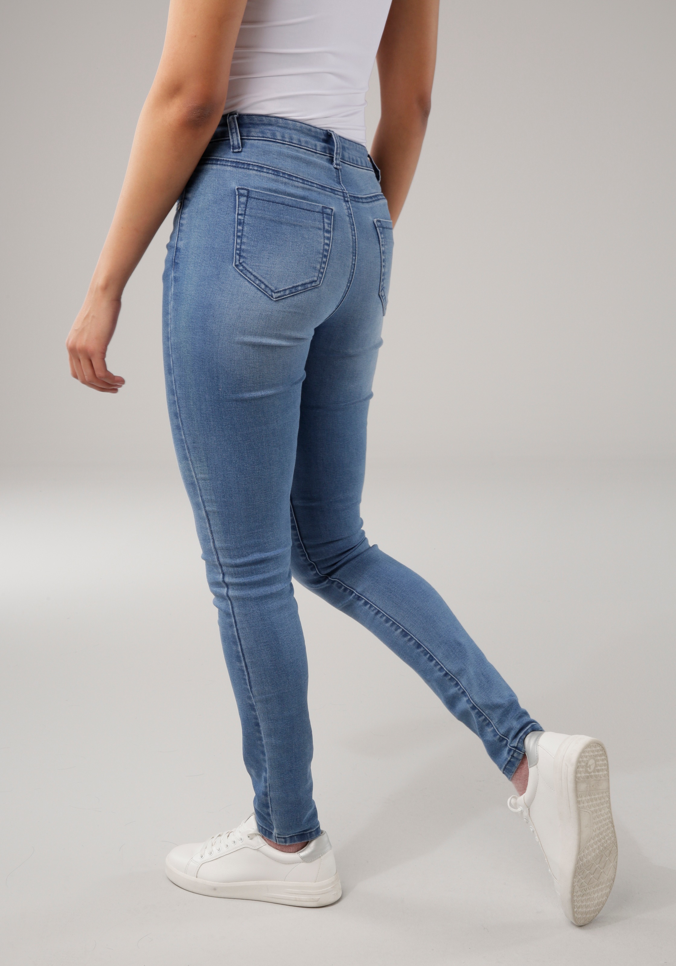 Tamaris Skinny-fit-Jeans schmale Beinweite, mit Gürtelschlaufenbund, mit Me günstig online kaufen