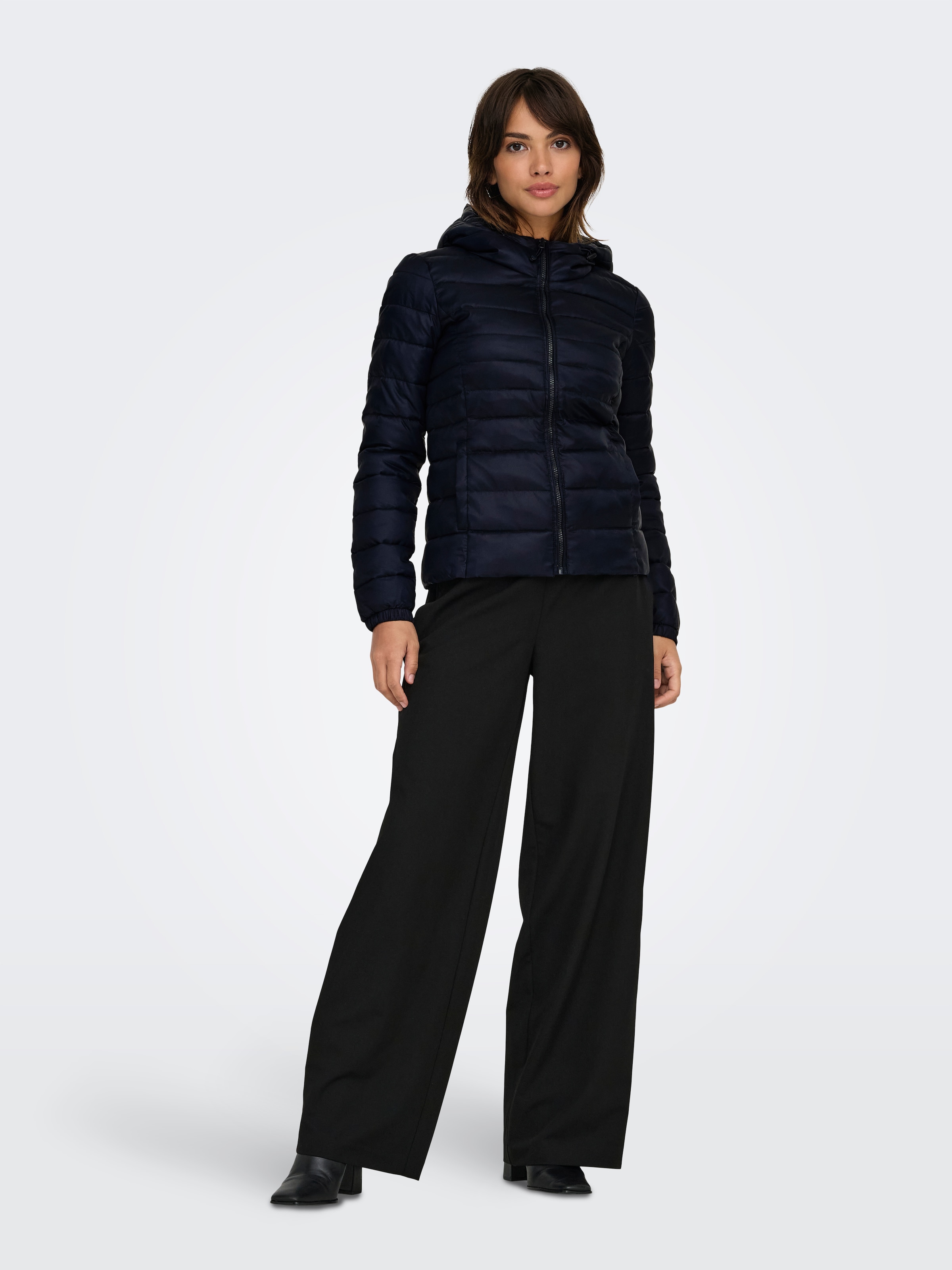 ONLY Steppjacke »ONLTAHOE HOOD JACKET OTW NOOS«, mit Kapuze, in modisch kurzer Form