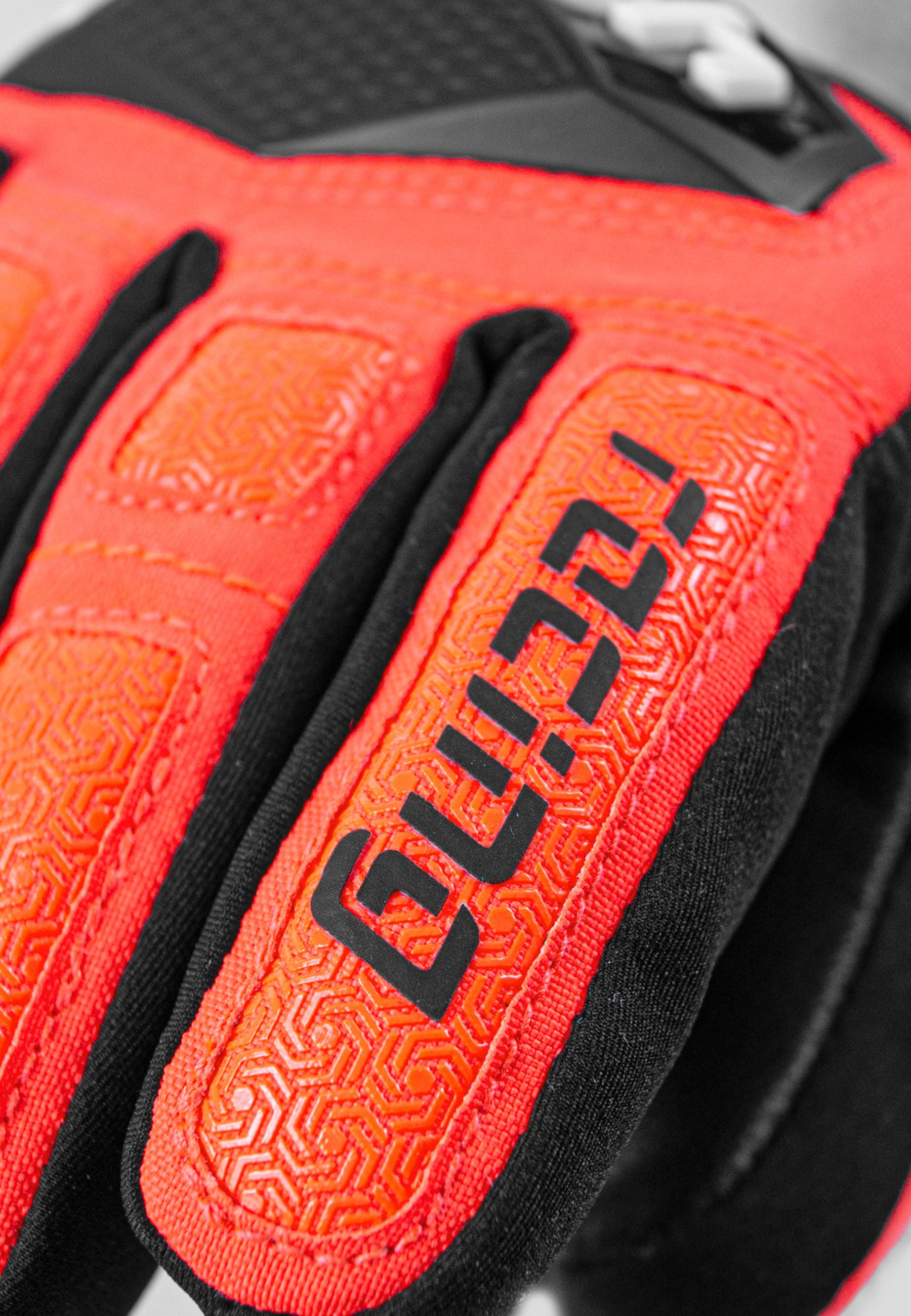 Reusch Skihandschuhe »Worldcup Warrior R-TEX® XT«, aus robustem Leder auf  Rechnung bestellen | BAUR