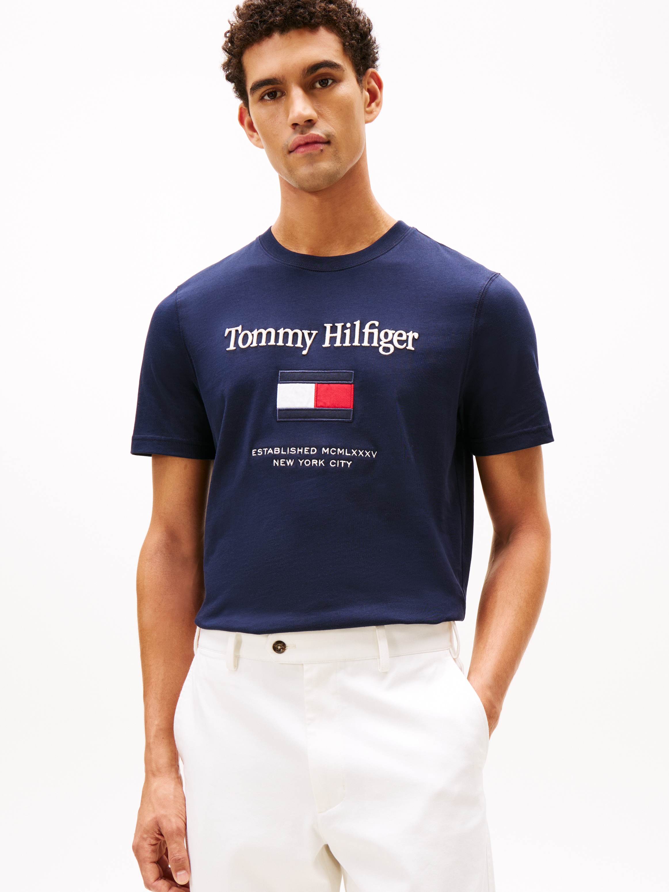 Tommy Hilfiger T-Shirt "TOMMY EMBRO FLAG" mit Logostickerei, Jersey, normal günstig online kaufen
