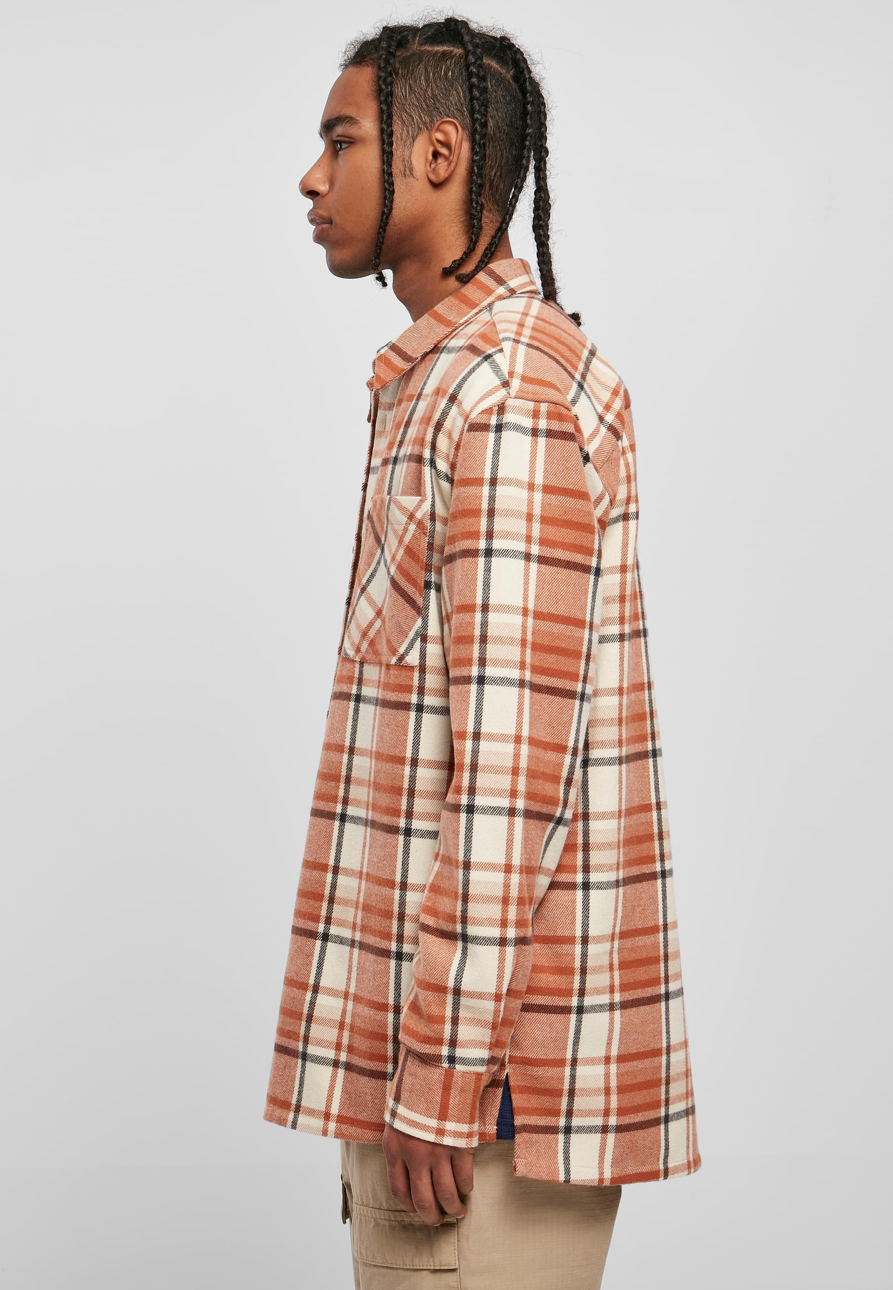 URBAN CLASSICS Langarmhemd »Urban Classics Herren Long Oversized Checked Leaves Shirt«, (1 tlg.)