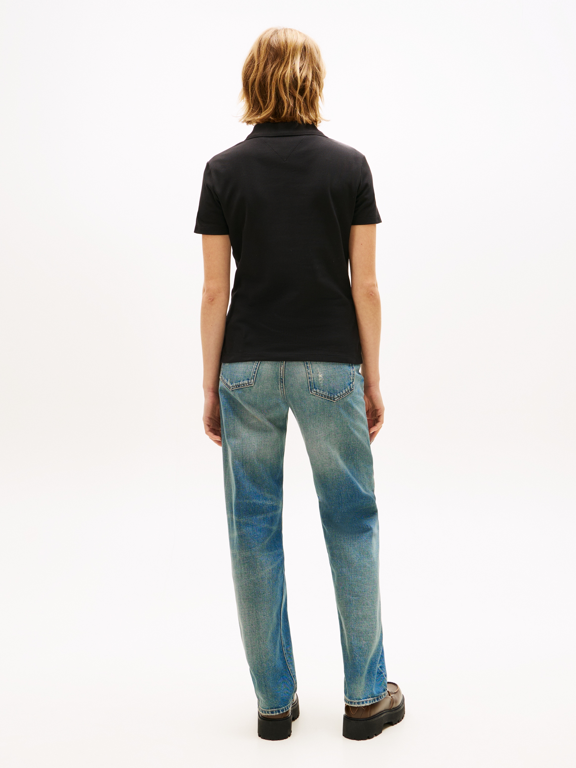 Tommy Jeans »TJW SLIM ESSENTIAL POLO SS« mit Logostickerei