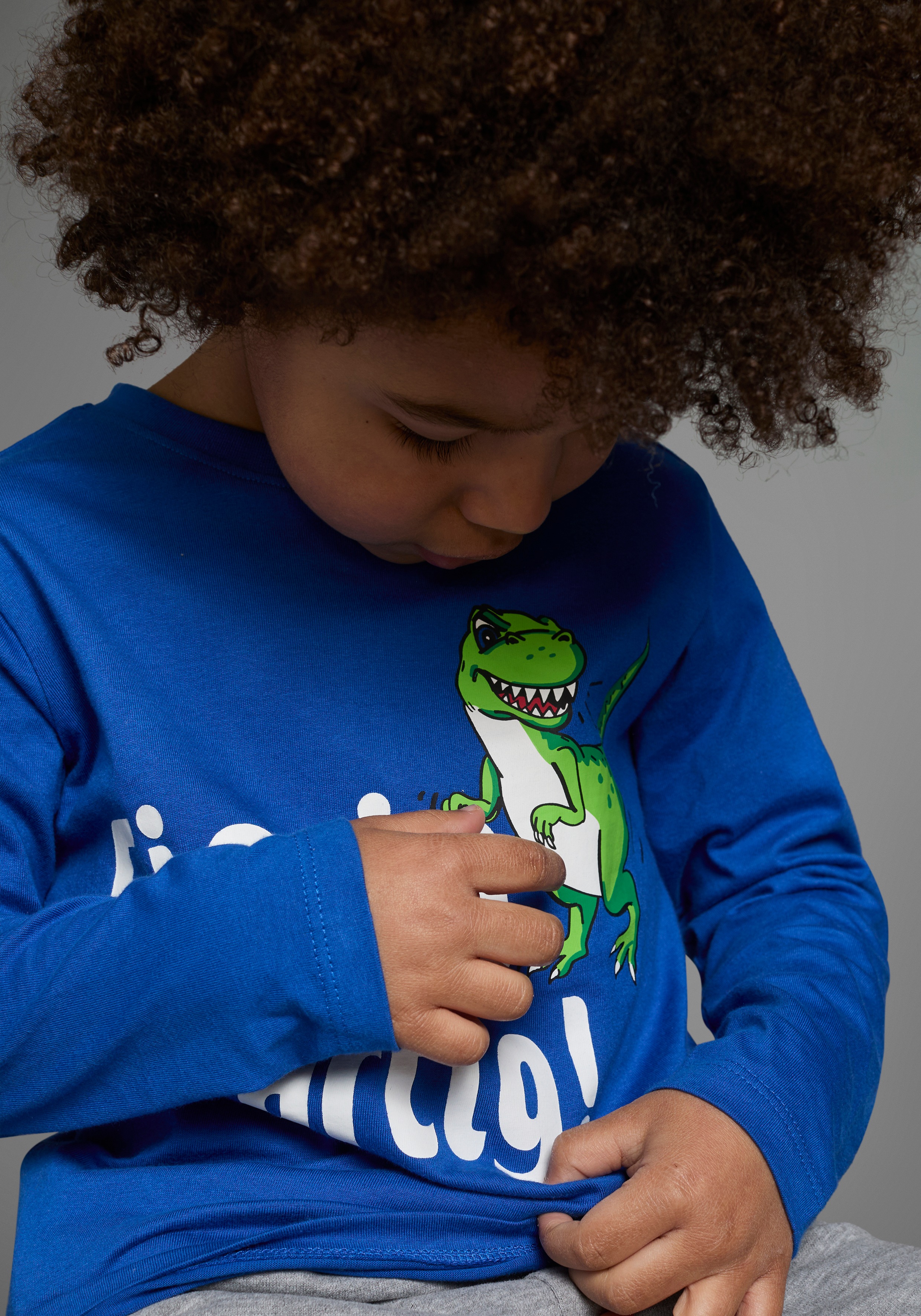 Thumbnail - KIDSWORLD Langarmshirt "EINZIG NICHT ARTG" Langarm, Basic-Passform, bedruckt, Rundhalsausschnitt