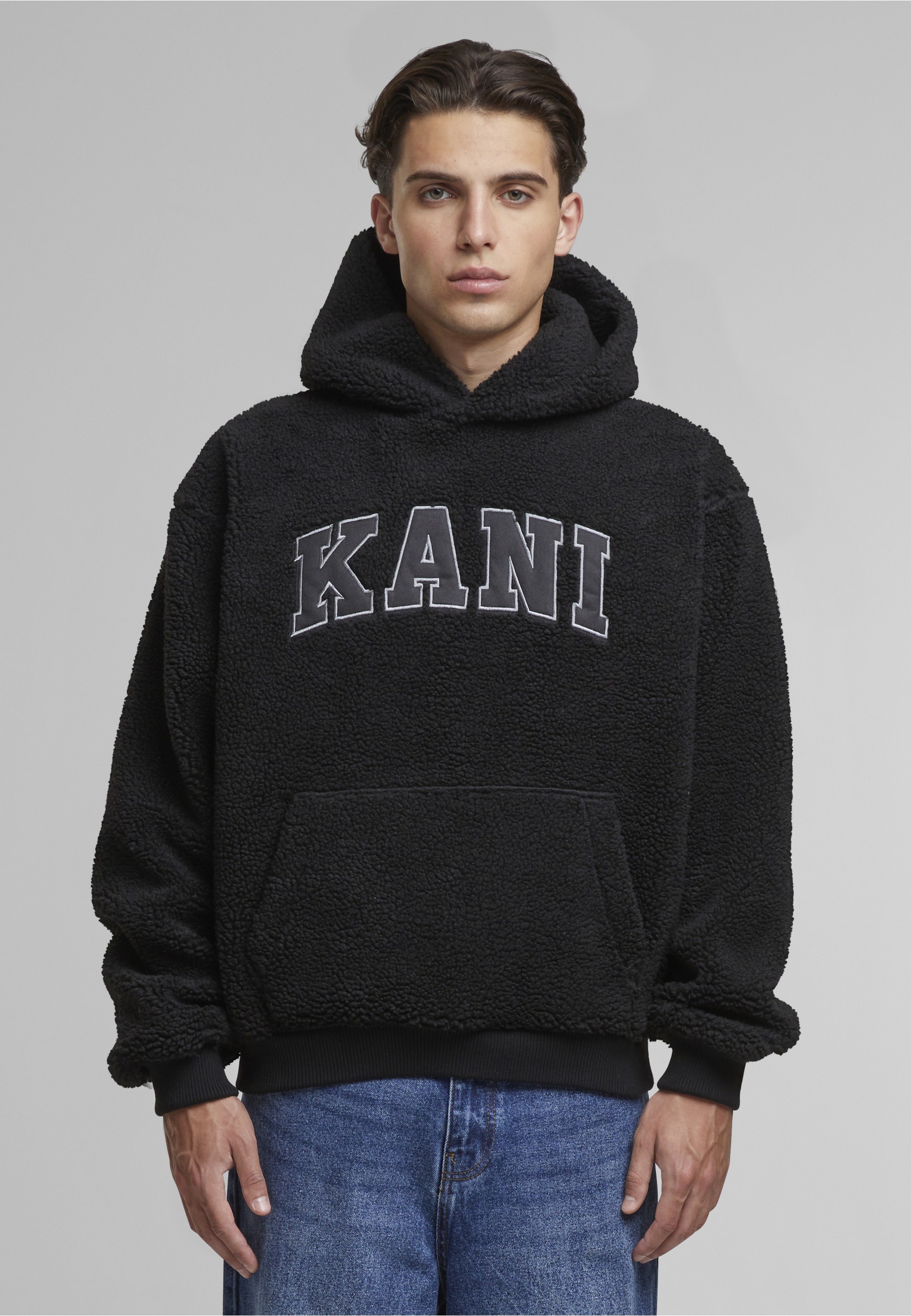 Karl Kani Kapuzensweatshirt »Karl Kani Karl Kani Serif Teddy Hoodie«, 1 Stk.
