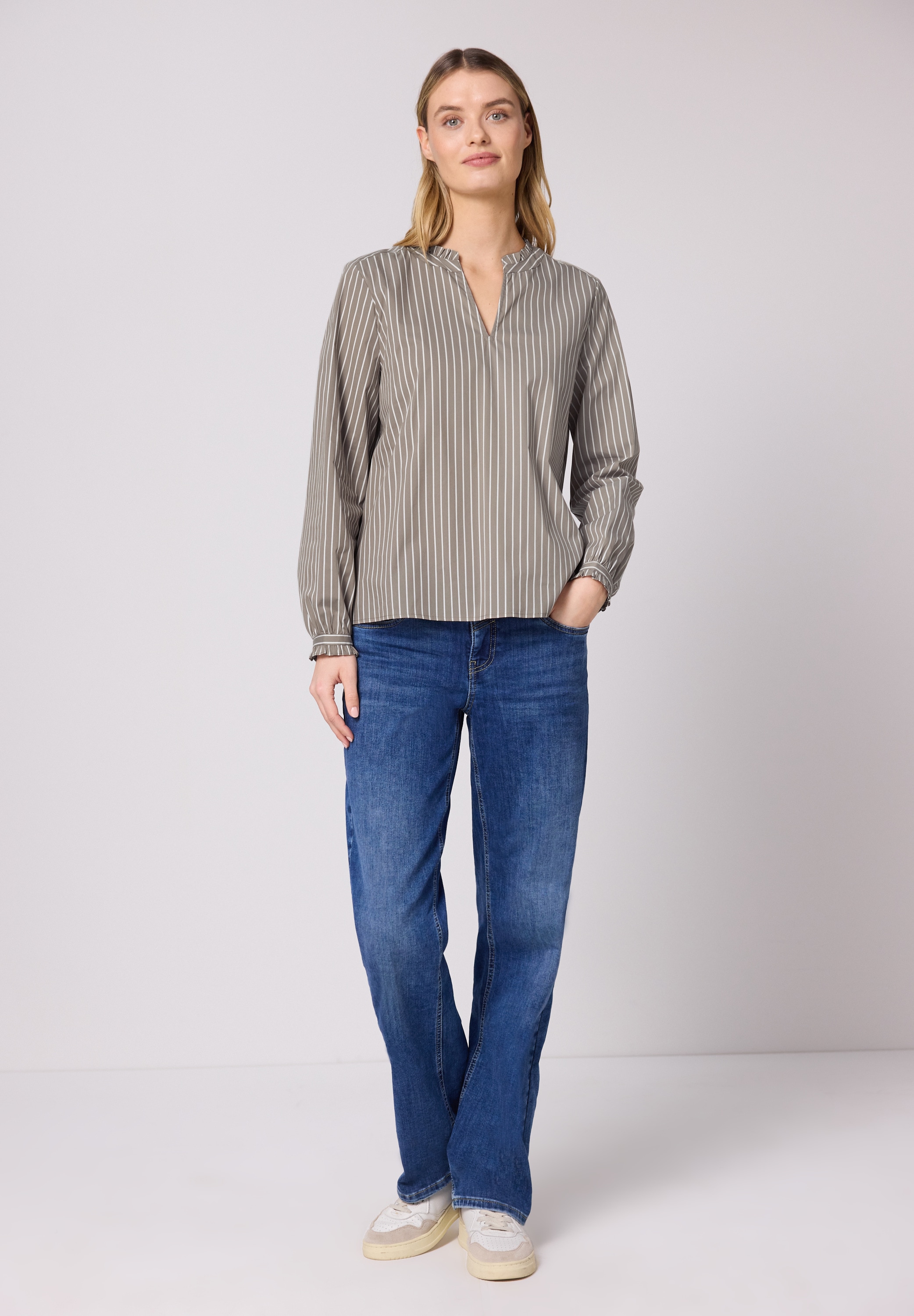 STREET ONE Langarmbluse mit geschlitztem Rundhalsausschnitt