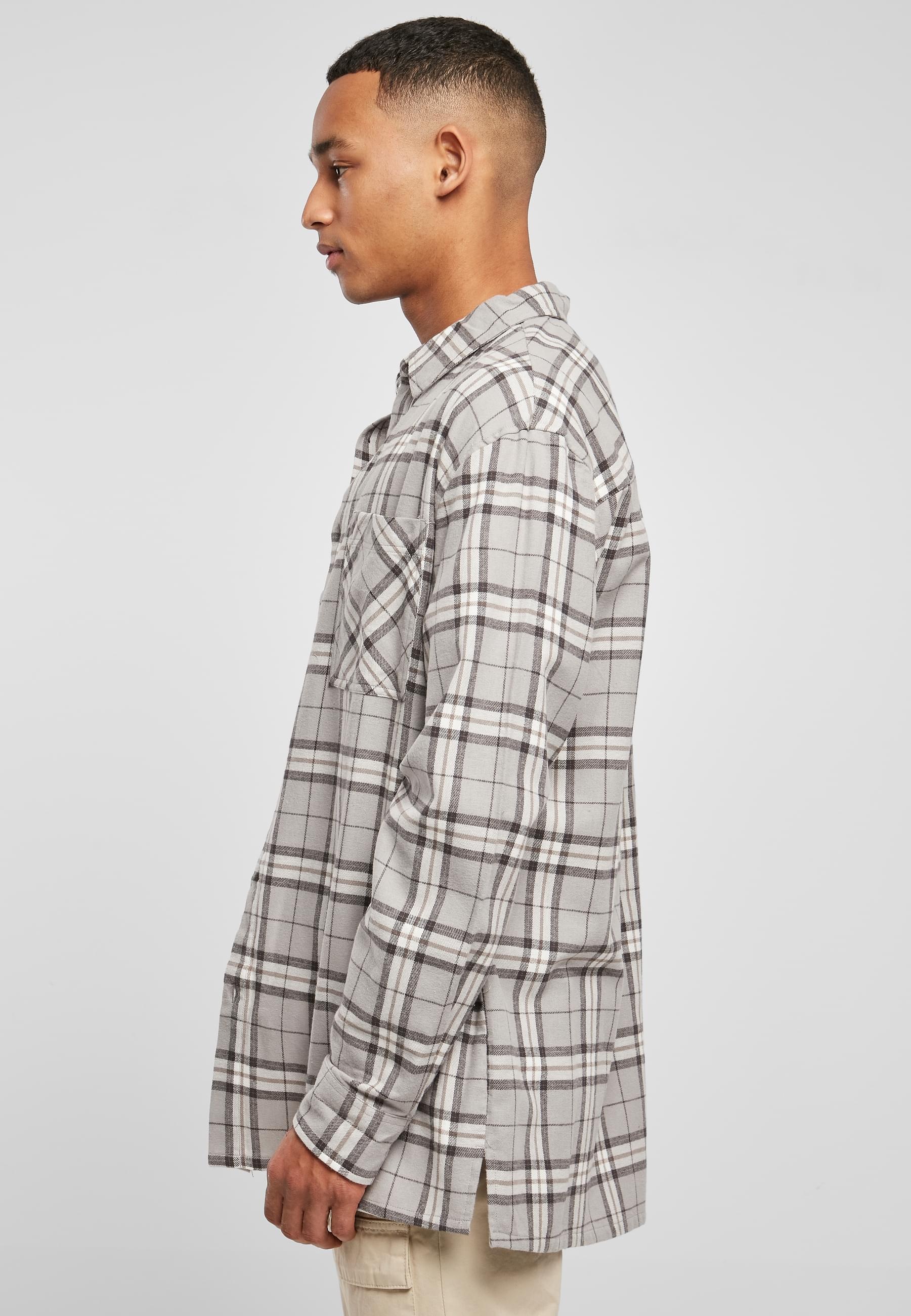 URBAN CLASSICS Langarmhemd »Urban Classics Herren Long Oversized Grey Check Shirt«, (1 tlg.)