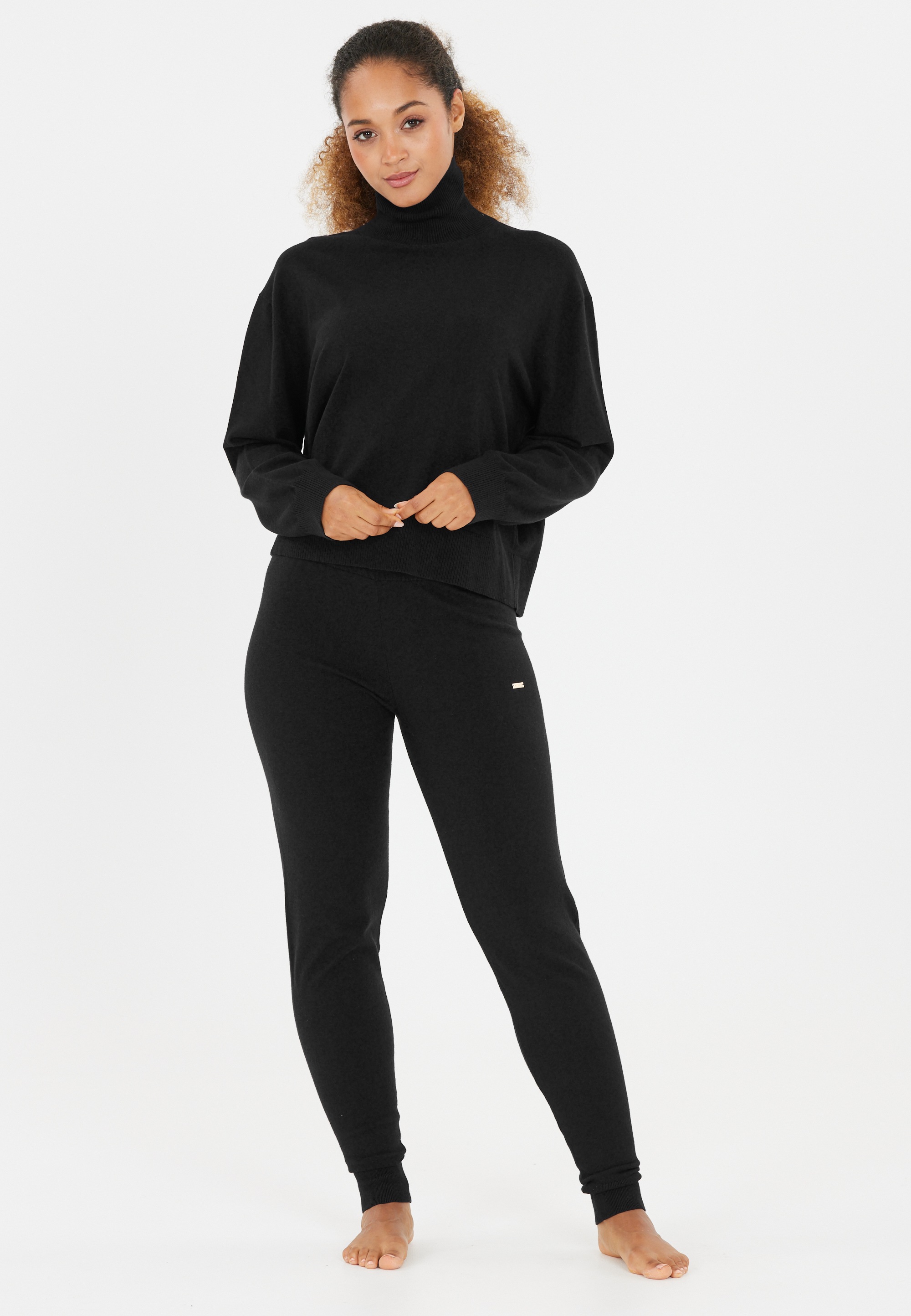 ATHLECIA Sporthose »Dava«, in kuschelig-weichem Design