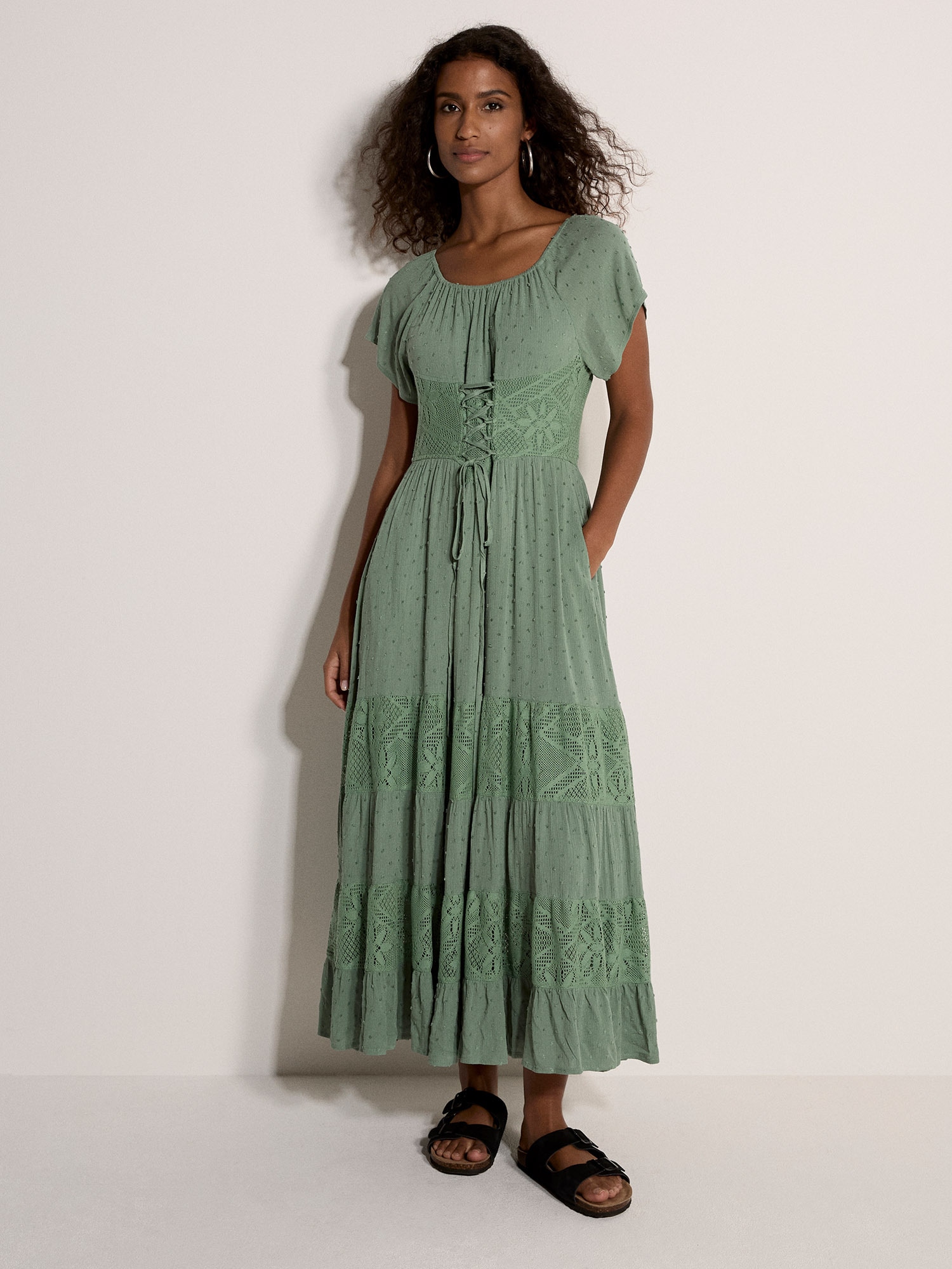 Apricot Maxikleid "Korsett-Maxikleid" mit Spitzendetails
