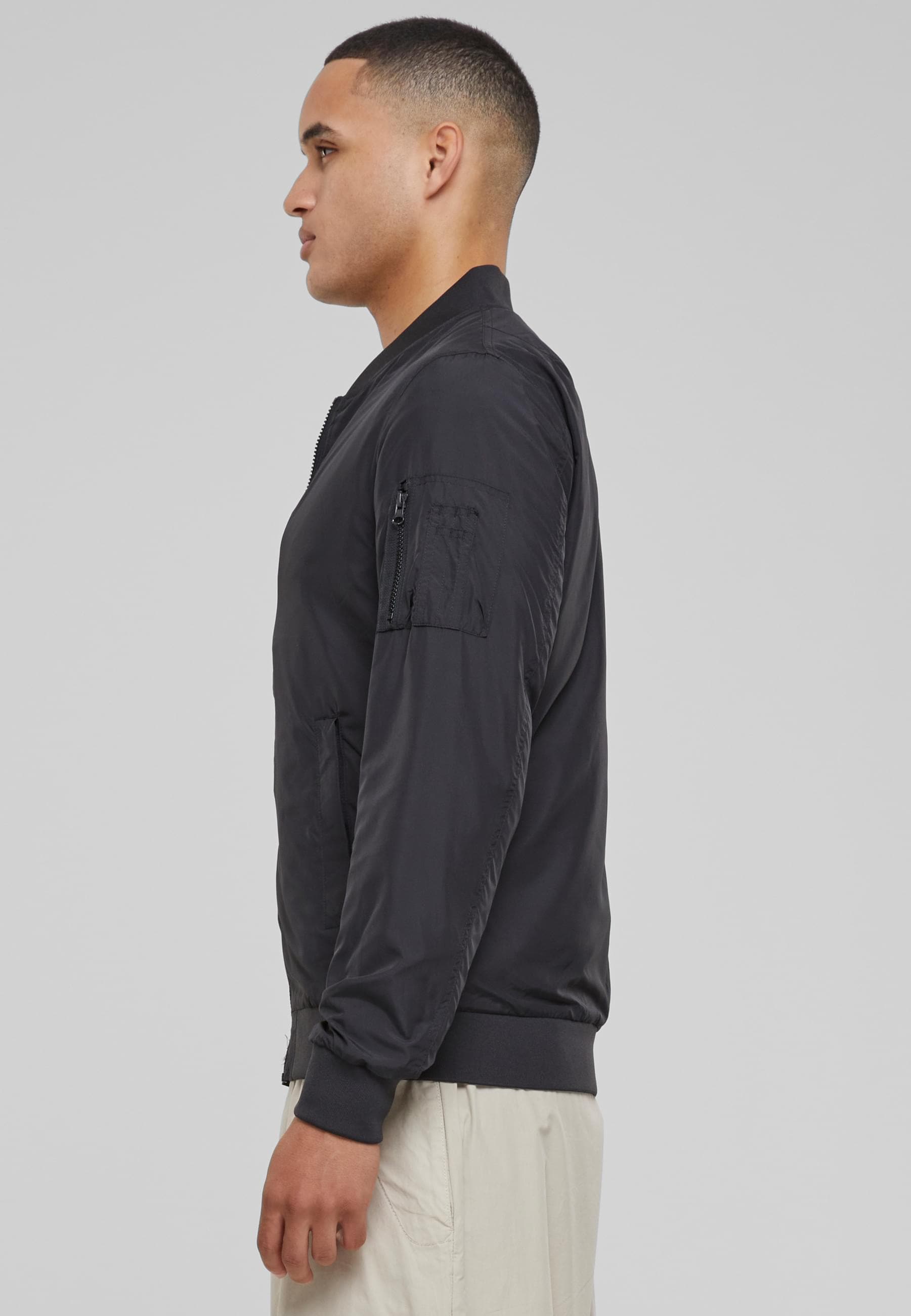 URBAN CLASSICS Allwetterjacke »Urban Classics Herren Light Bomber Jacket«, (1 St.), ohne Kapuze