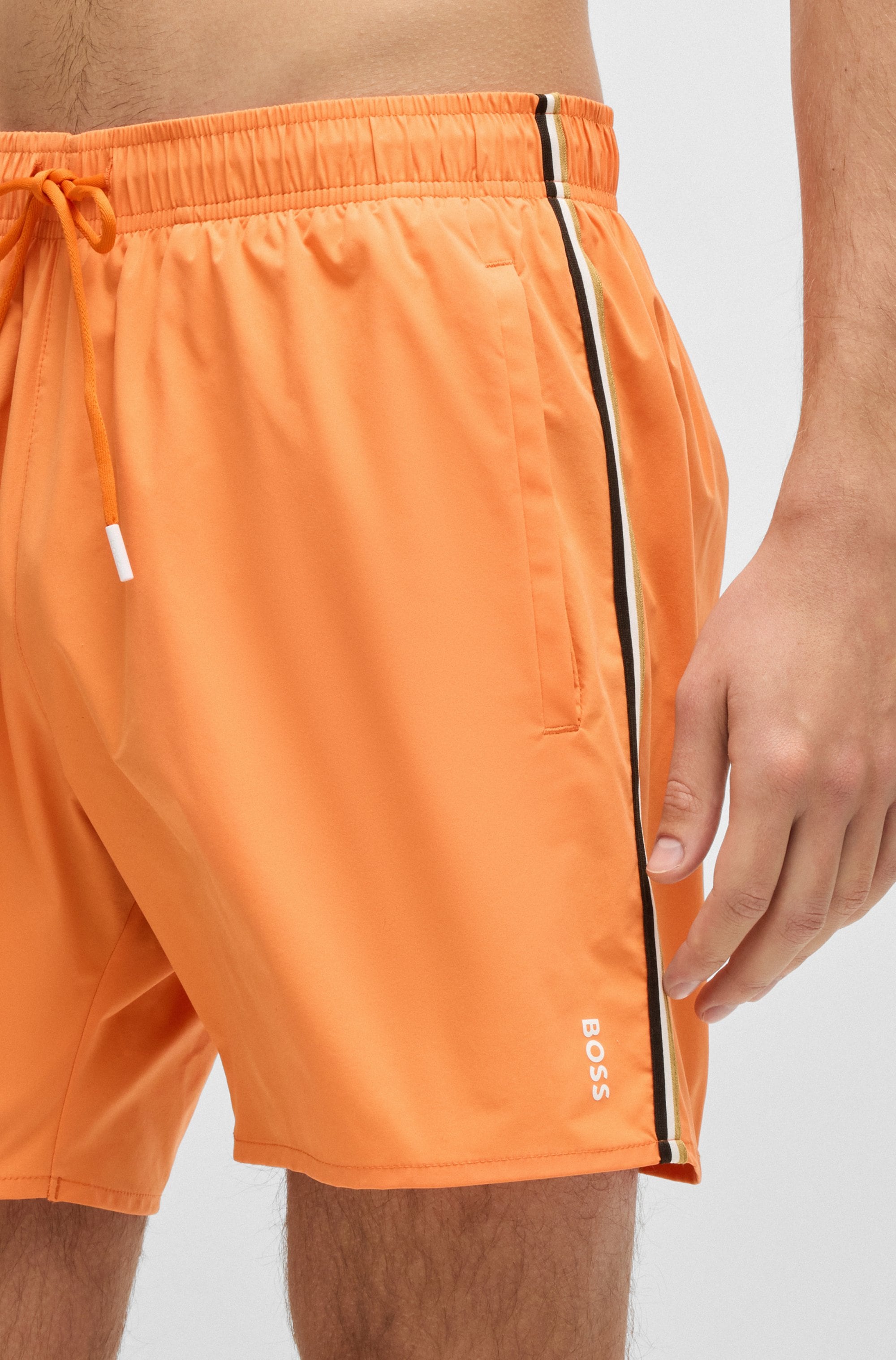 BOSS Badeshorts »Iconic«, mit Gesäßtasche