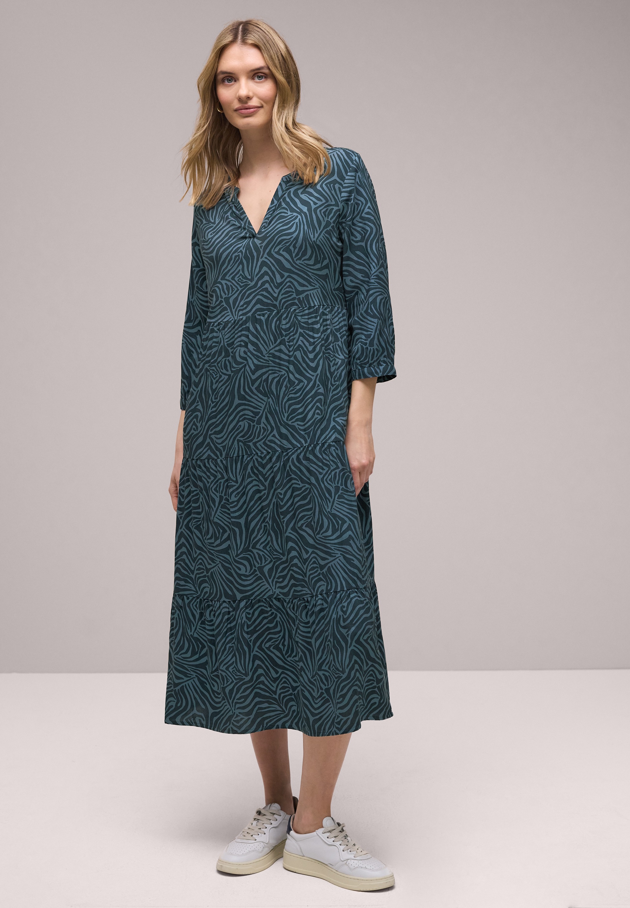 STREET ONE Midikleid Ohne Taschen mit Volant