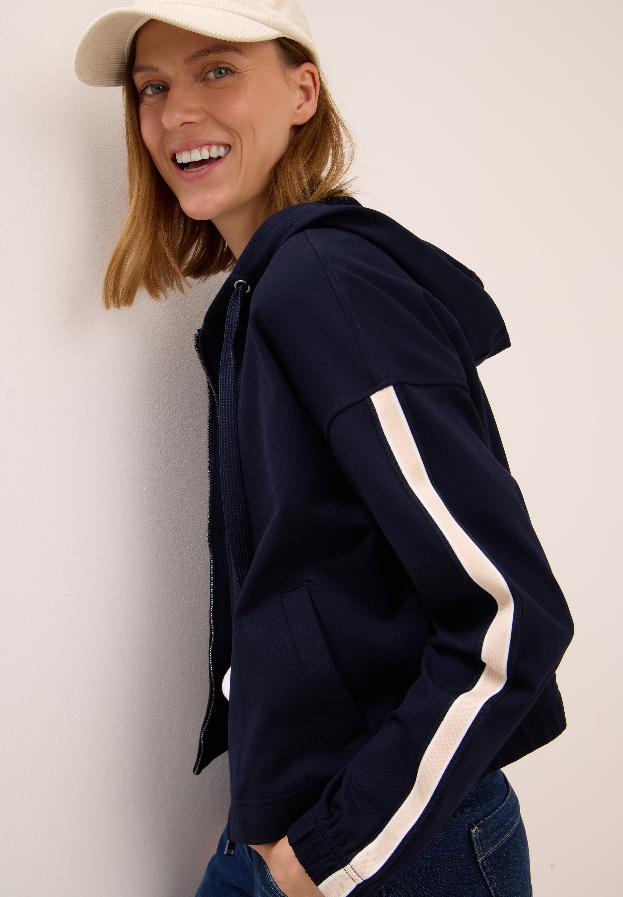 Cecil Kapuzensweatjacke, mit Galonstreifen günstig online kaufen