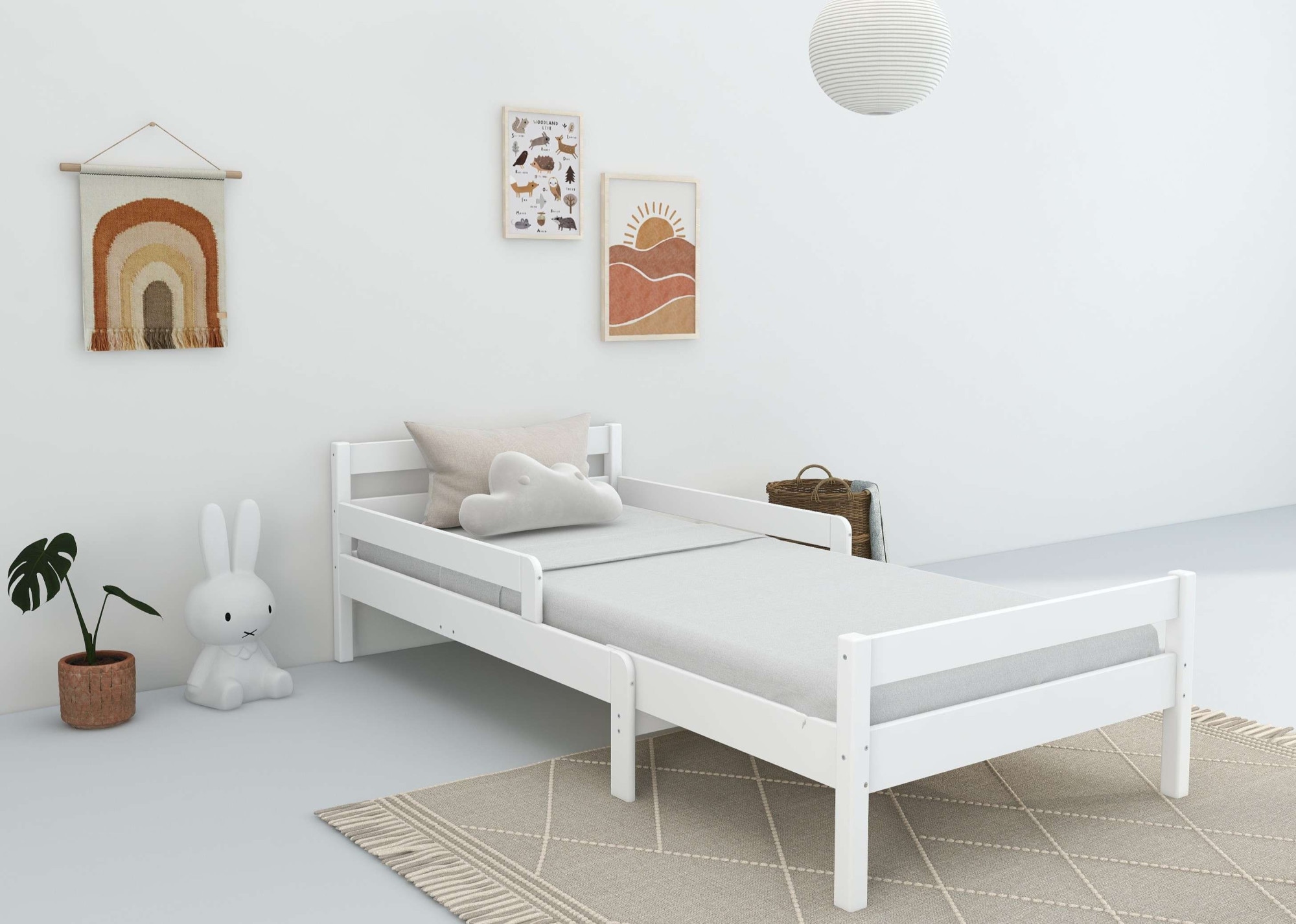 OTTO home Kinderbett »Wenke,  ausziehbar von 140 bis 200 cm, FSC®« 90cm Breite, 140-200cm Liegefläche,  massive Kiefer, mit Lattenrost, zeitlose Optik,  Rausfallschutz