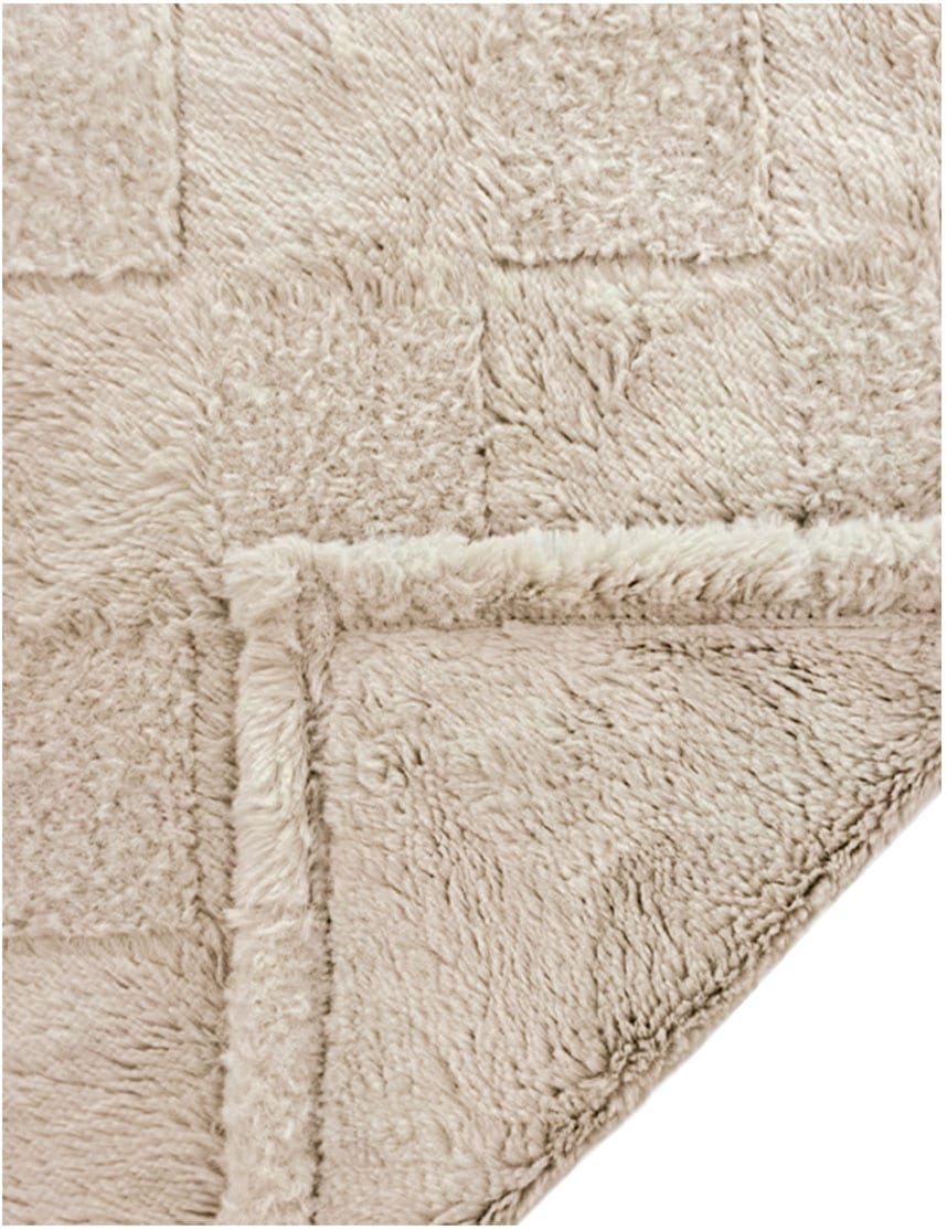 OTTO home Wohndecke »Cinnia« weich, modern, angenehm, wärmend, pflegeleicht, Decke, 630 g/m²