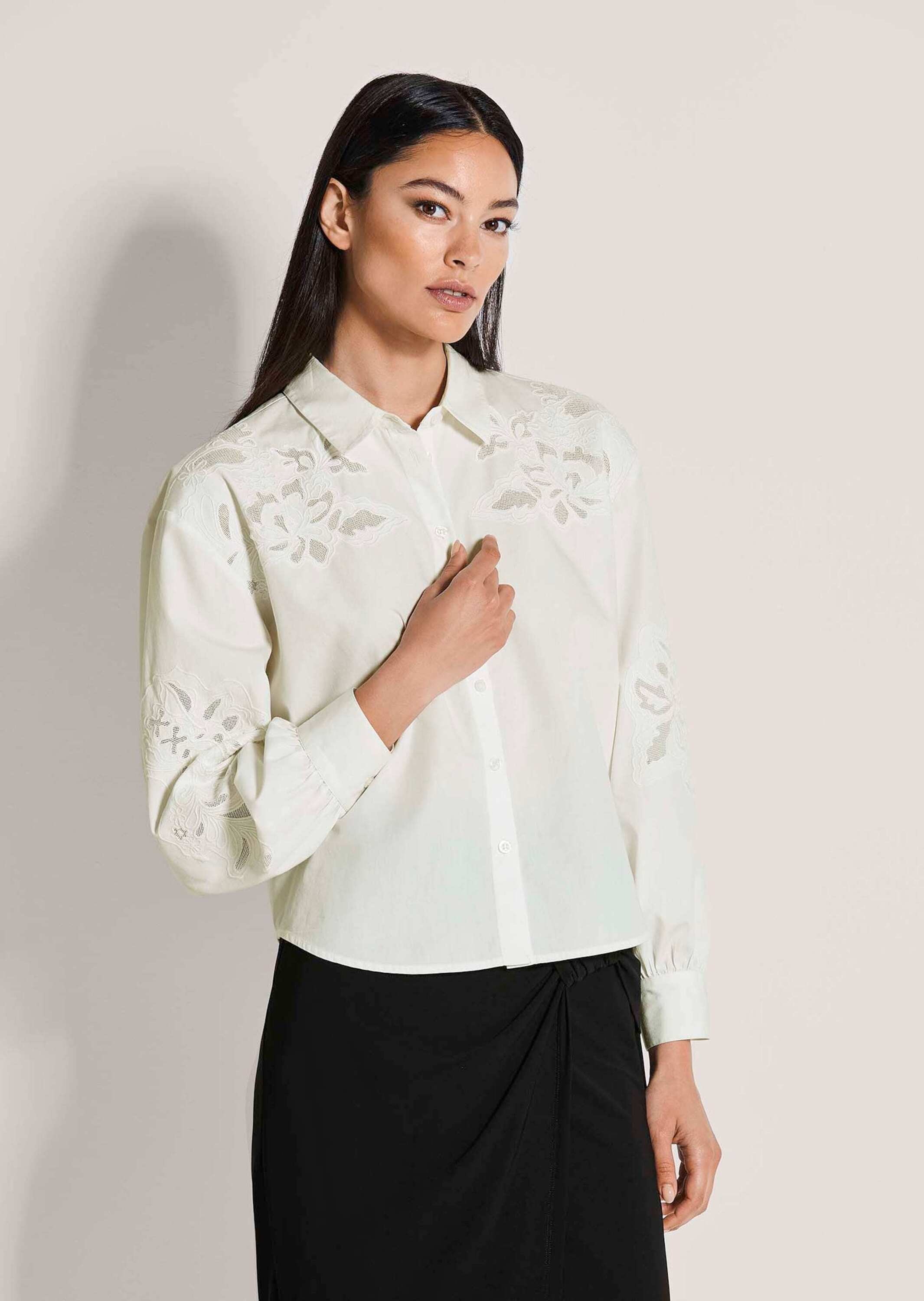 Thumbnail - MADELEINE Langarmbluse "Hemdbluse Baumwollbluse mit floraler Stickerei" Bluse mit dekorativen Spitzeneinsätzen am Arm un...