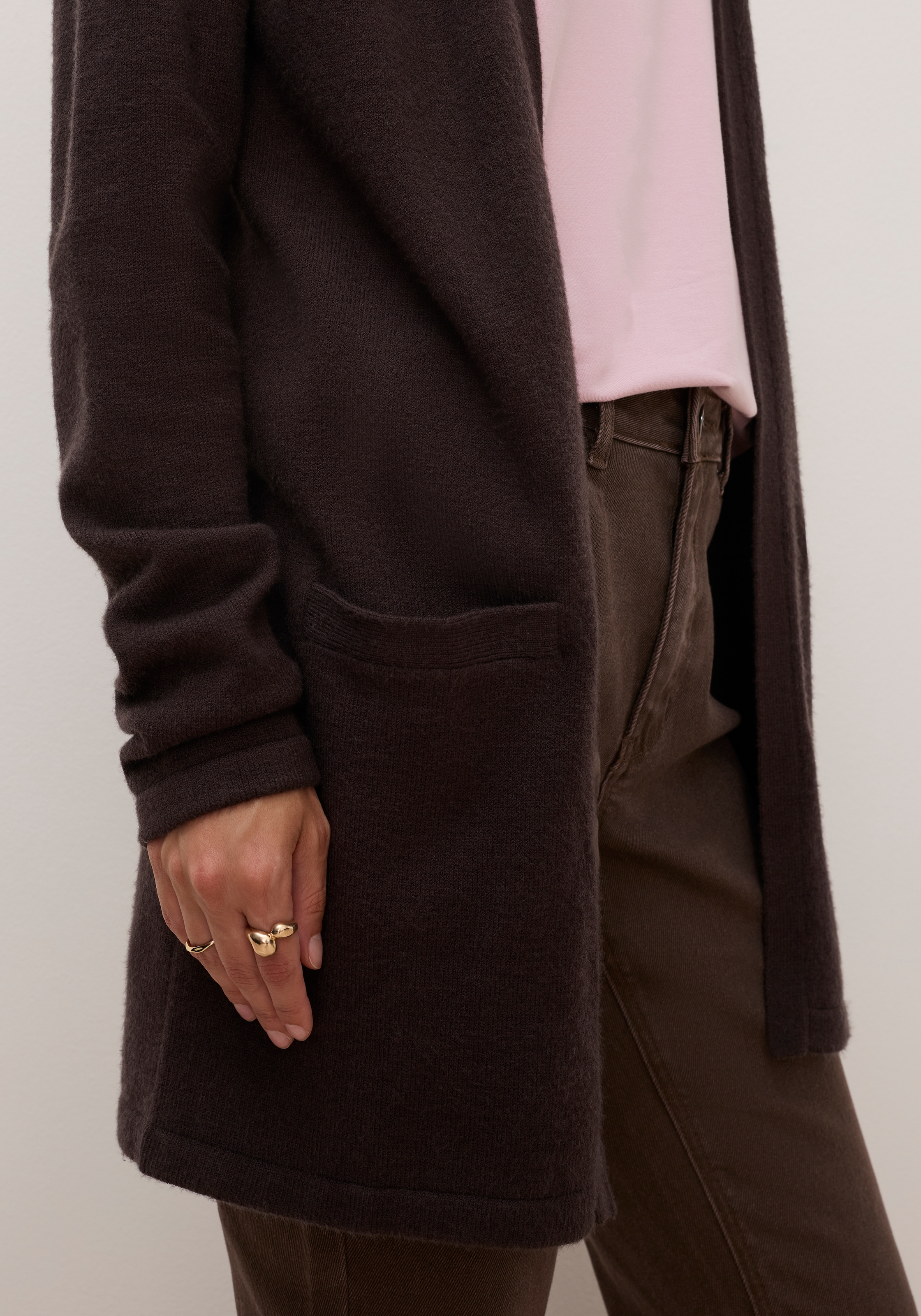 Tamaris Strickjacke »mit Taschen, aus weicher Viskosemischung« perfekt für laue Sommerabende