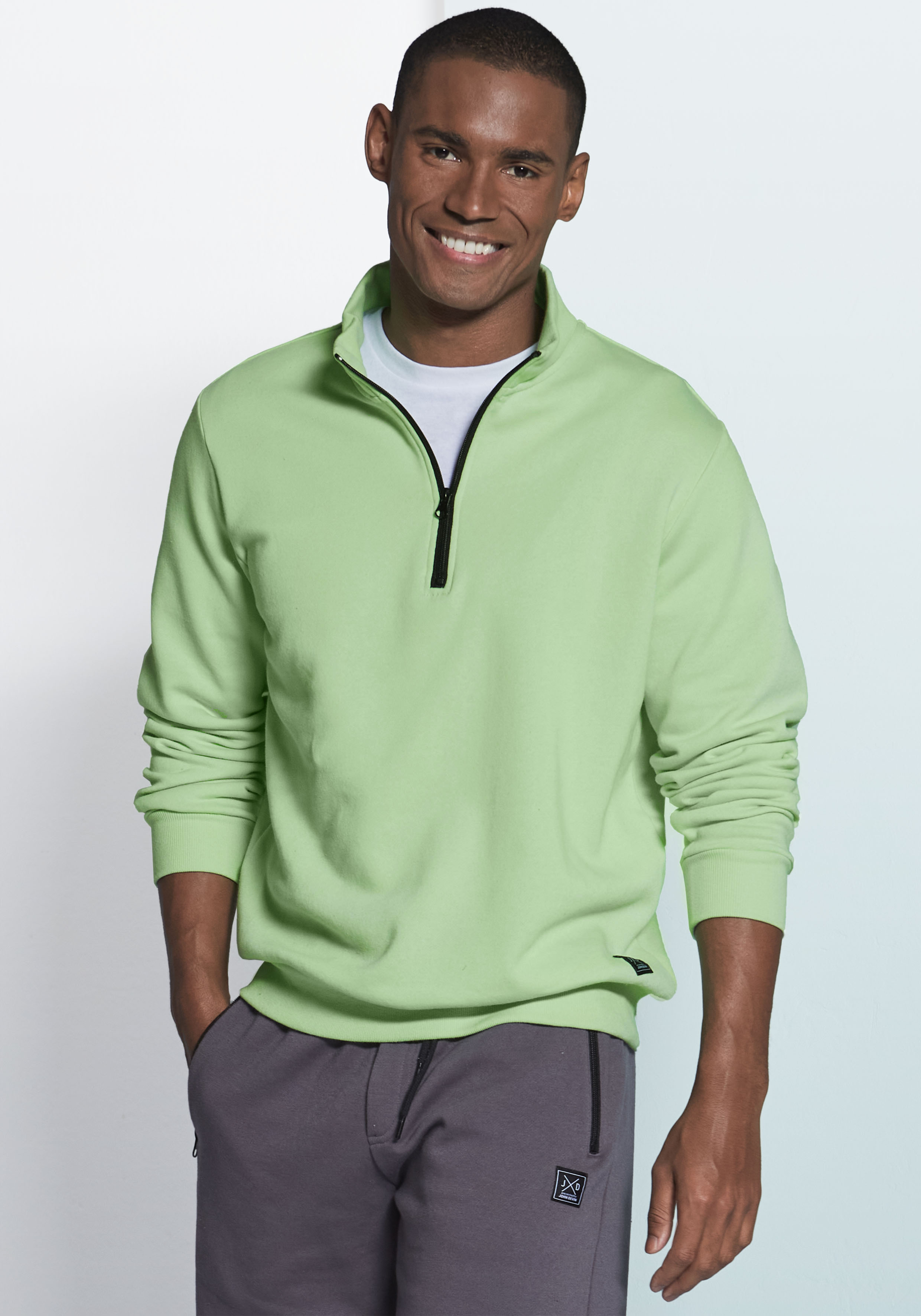 Thumbnail - John Devin Sweatshirt, Troyer mit schwarzem Reißverschluss am Kragen, aus Baumwoll-Mix