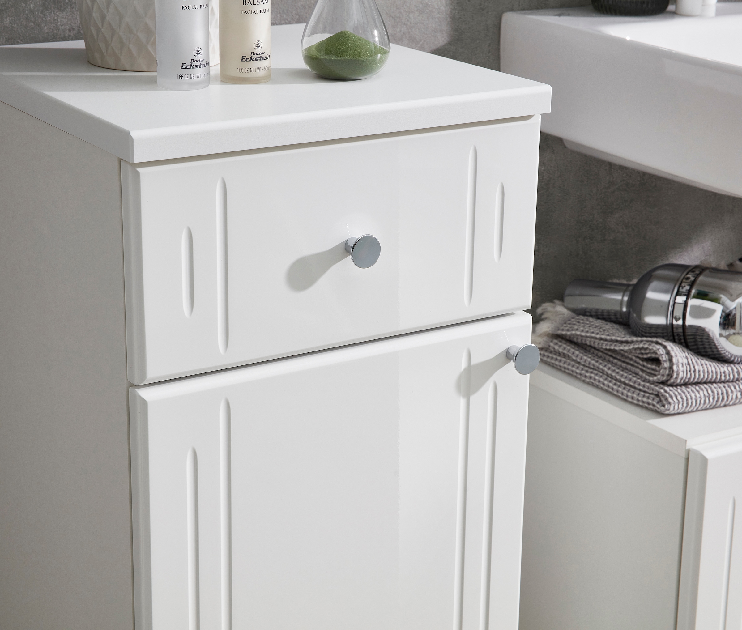 Saphir Badmöbel-Set »Quickset 955 5-teilig, Waschbeckenunterschrank und LED-Spiegelschrank«, (Set, 5 St.), in Weiß Hochglanz, Badmöbel ohne Waschbecken, 9 Türen, 3 Schubladen