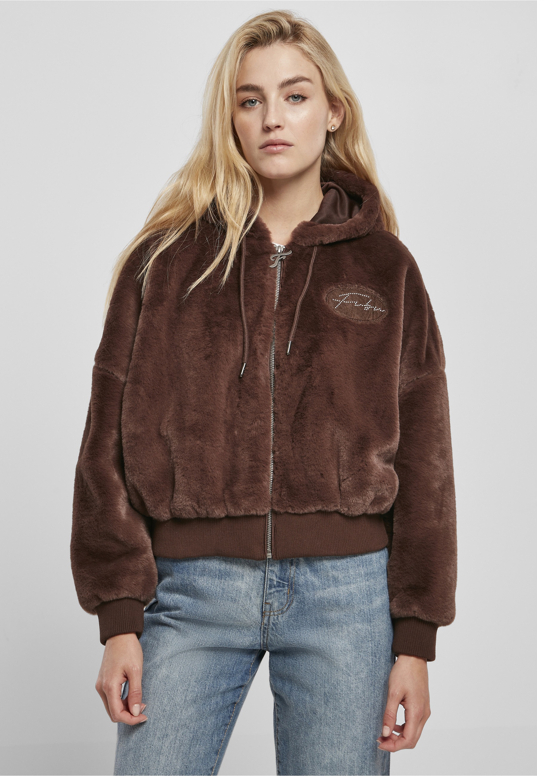 Fubu Collegejacke »Fubu Damen FW224-022-1 Signature Rhinestone Fur Jacket brown« 1 Stk. tlg. mit Kapuze