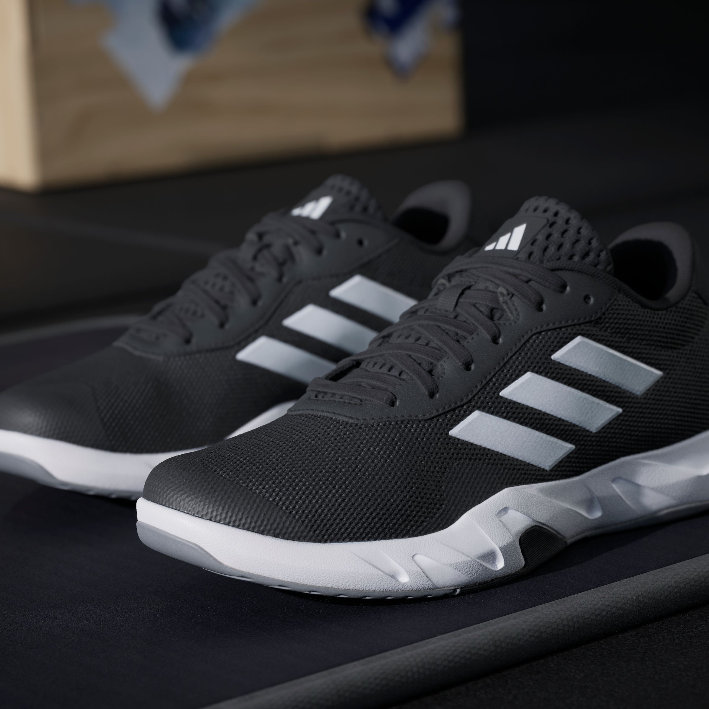 adidas Performance Trainingsschuh »AMPLIMOVE TRAINER«