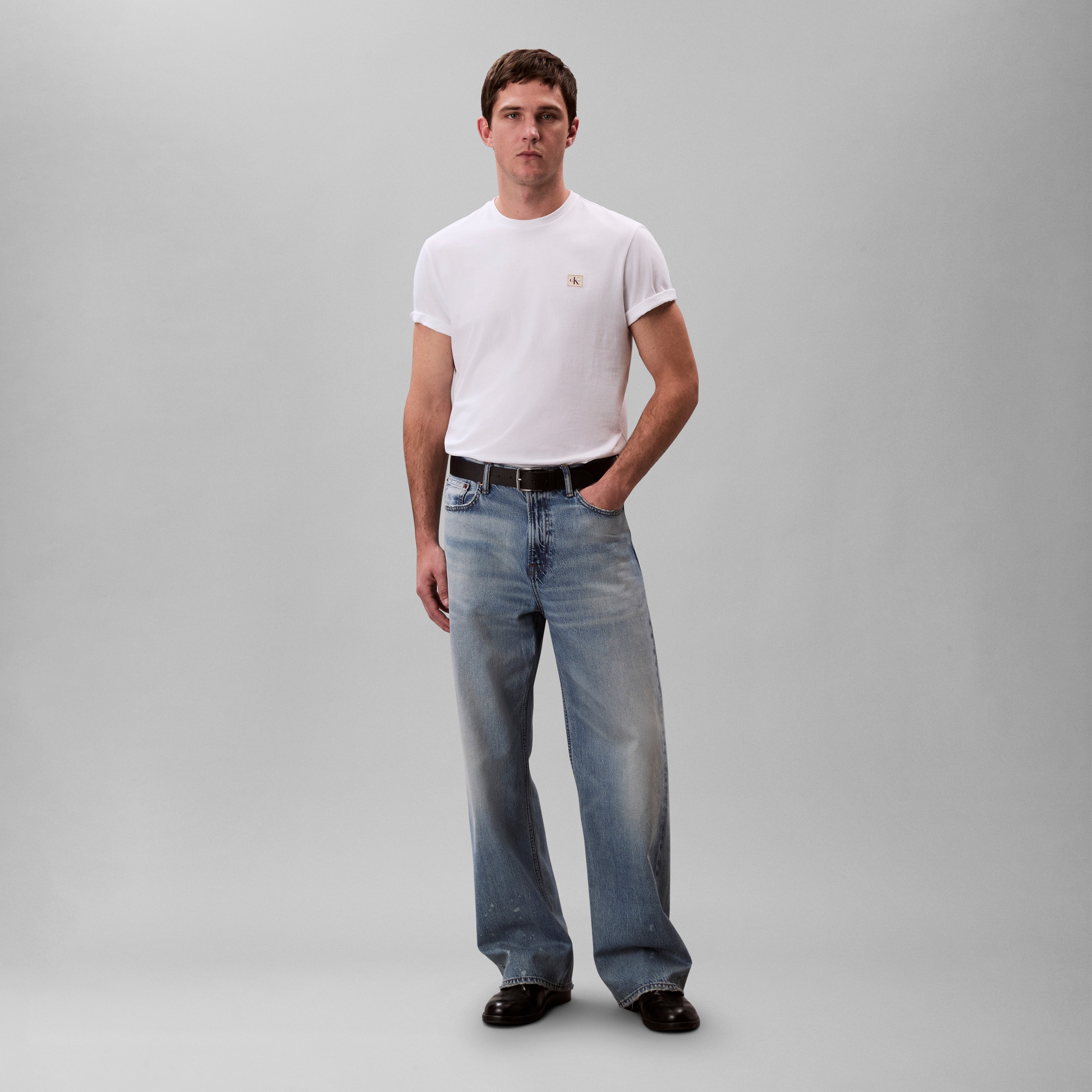 Calvin Klein Jeans T-Shirt »SS BADGE 30S JERSEY CLASSIC TEE«, Mit Rundhalsausschnitt