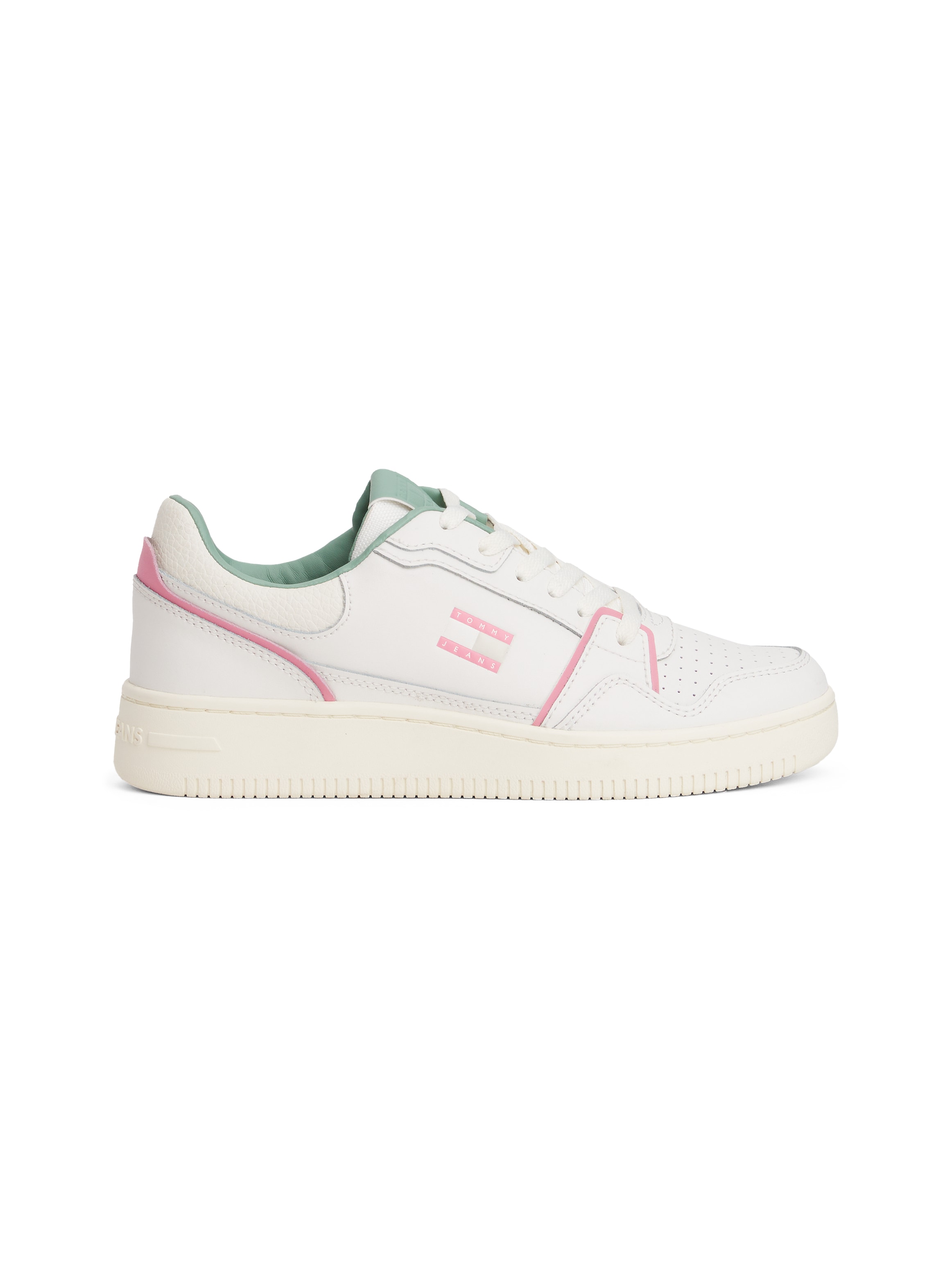 Tommy Jeans Plateausneaker »TJW RETRO BASKET SNEAKER«, Freizeitschuh, Halbschuh, Schnürschuh mit geprägter Logoflagge
