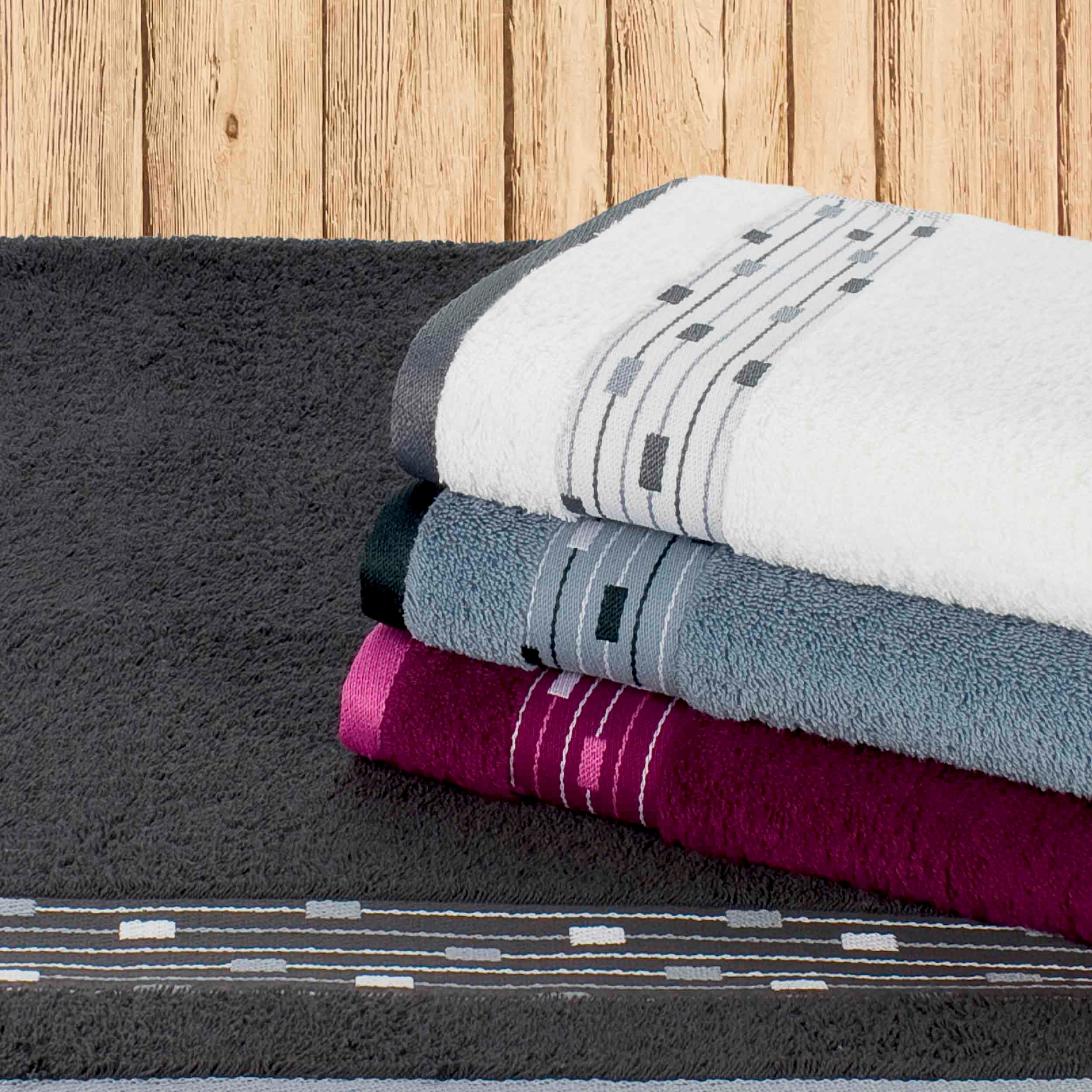 Thumbnail - Möve for frottana Handtuch "Magic Uni" mit Bordüre aus kleinen Rechtecken