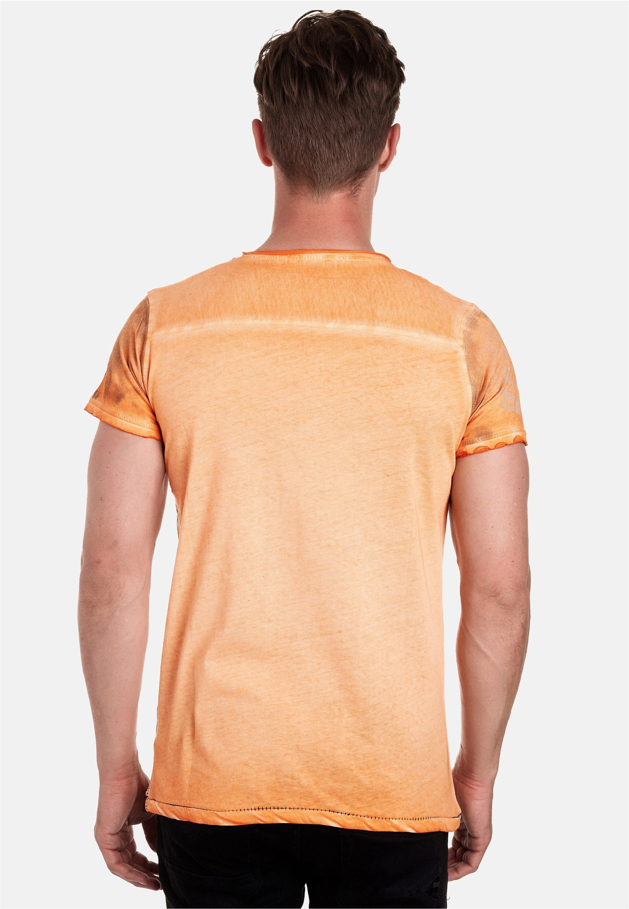 Rusty Neal T-Shirt mit plakativem Frontprint
