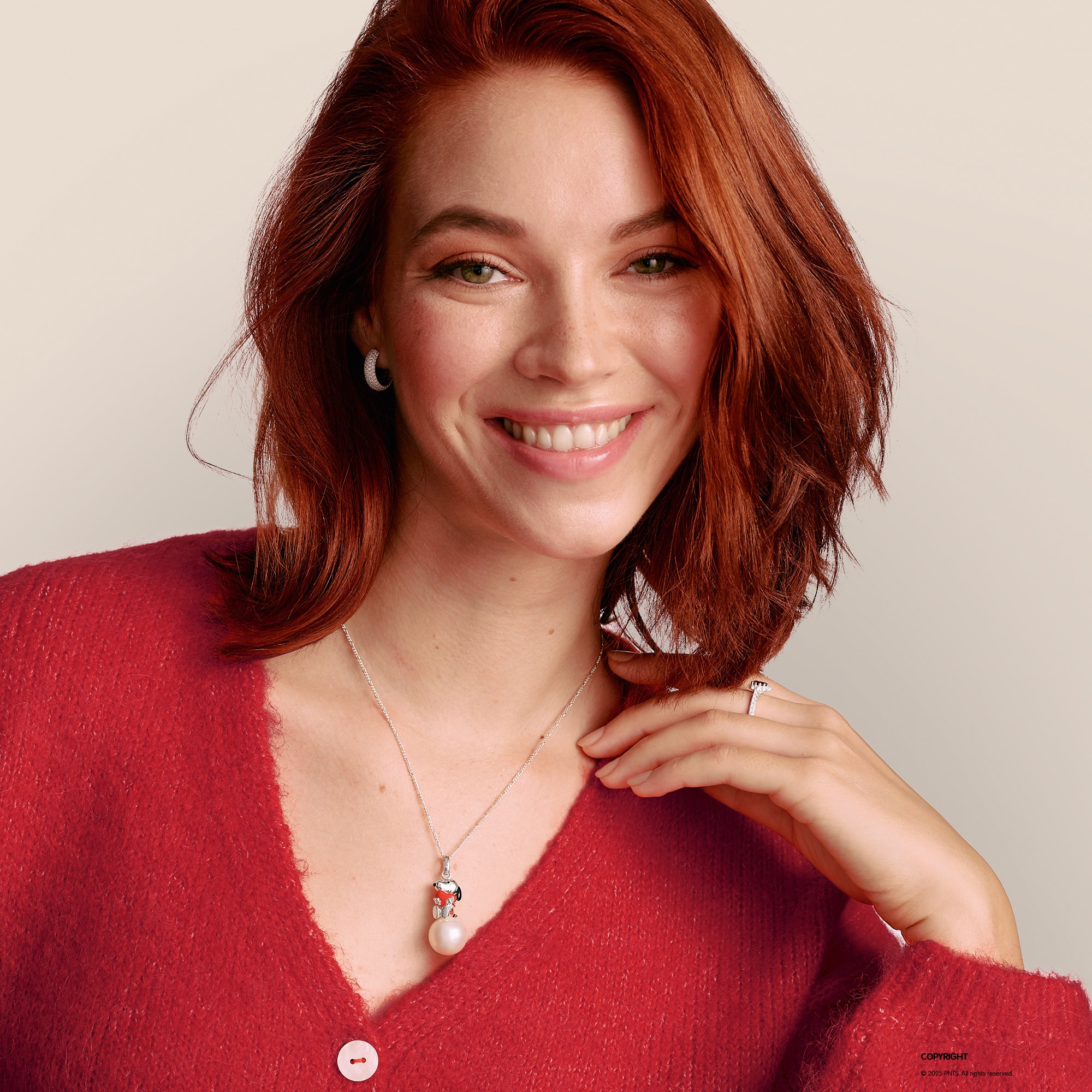 THOMAS SABO Kettenanhänger »THOMAS SABO x Peanuts Anhänger Snoopy mit Herz auf Schneeball« ()