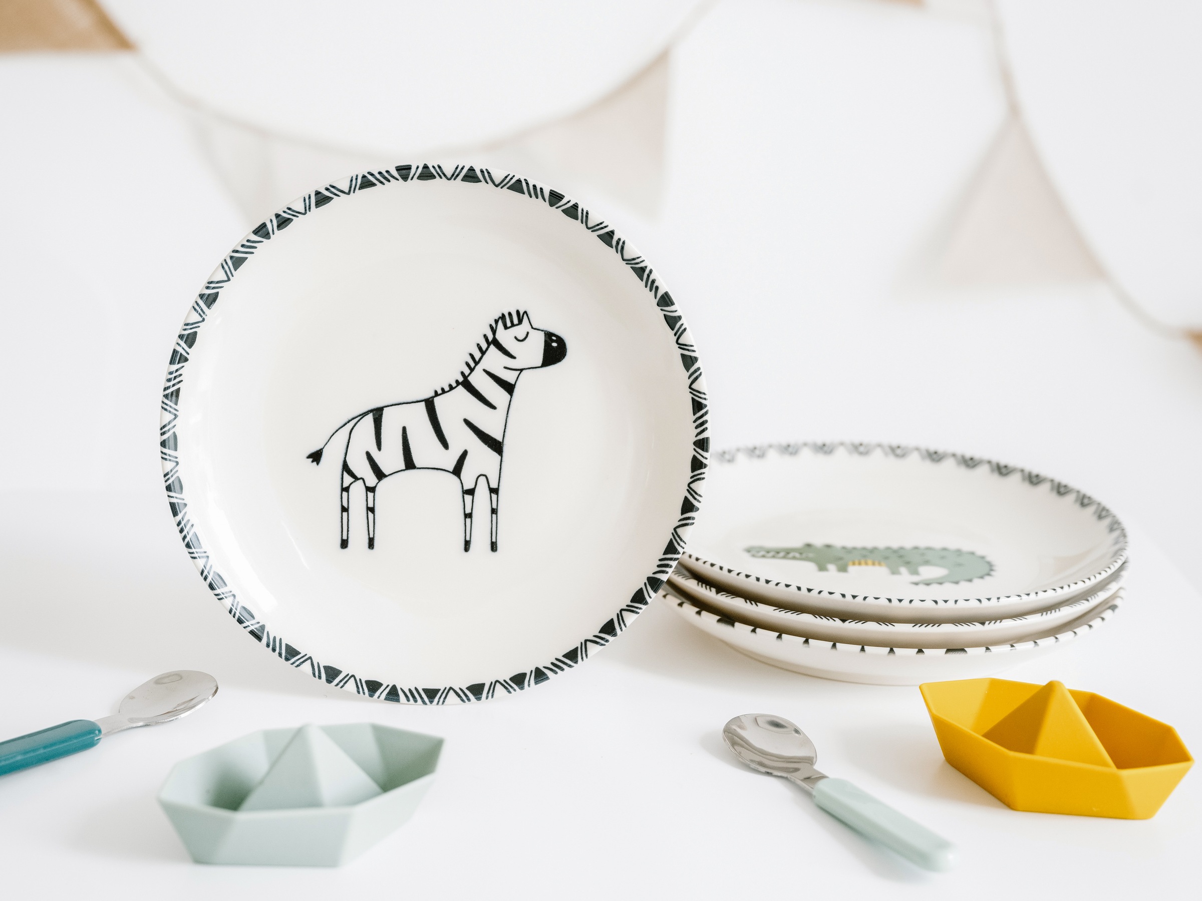 CreaTable Teller-Set »Safari, Teller 21 cm, 4-tlg.« Teller Set, Tierabbildungen, Nordische Ästhetik