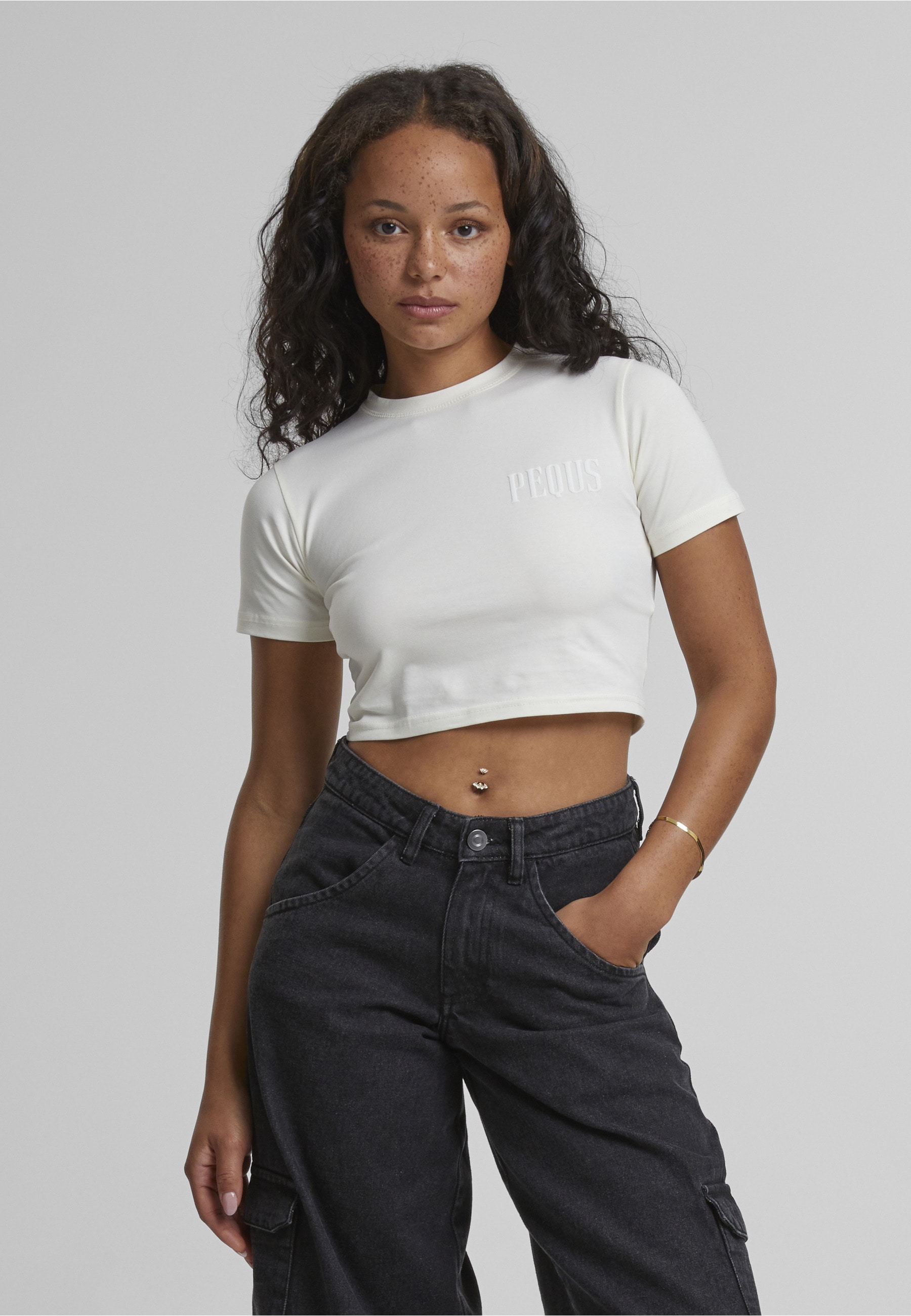 PEQUS T-Shirt »PEQUS PEQUS Back Logo Top« 1 Stk.