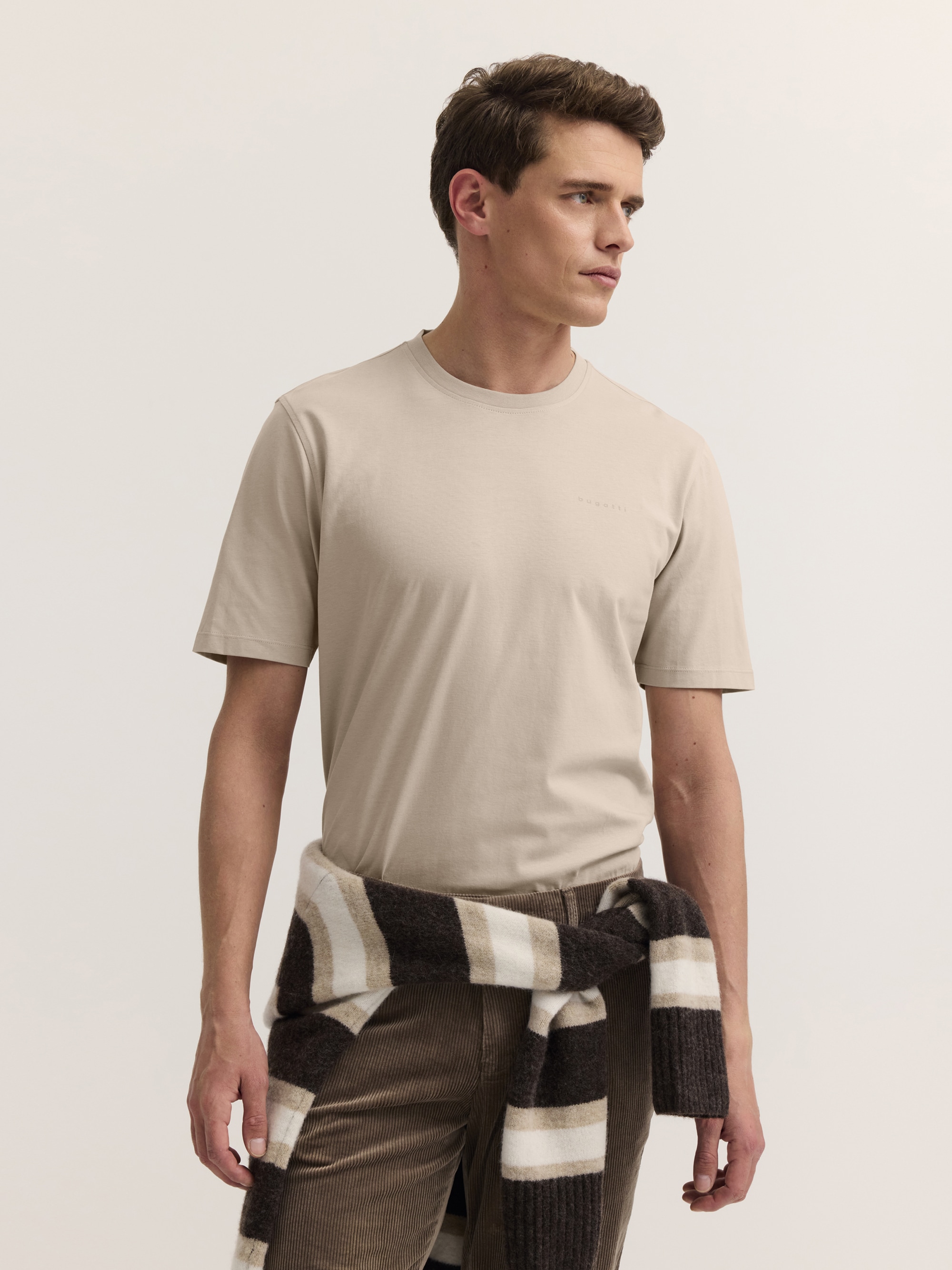 bugatti T-Shirt »Modern Fit« Modern Fit Baumwolle Brustprint