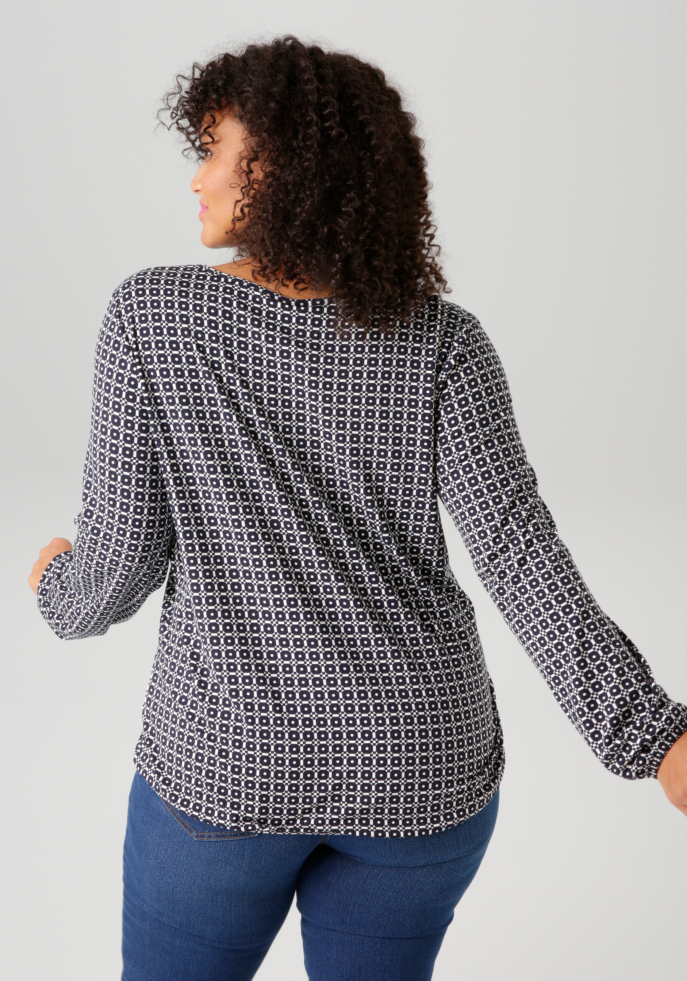 Aniston PLUS Langarmshirt, mit grafischem Alloverdruck günstig online kaufen
