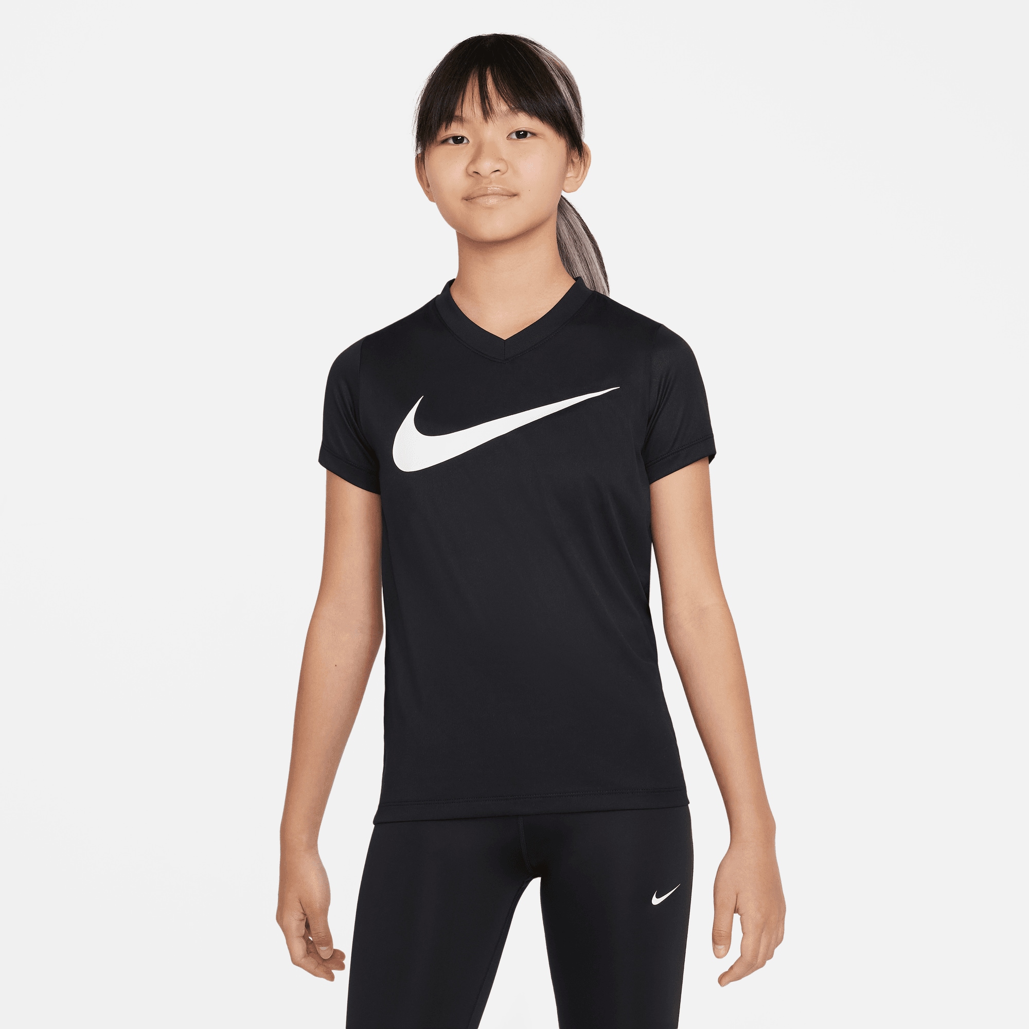 Nike Trainingsshirt "DRI-FIT LEGEND BIG KIDS (GIRLS) V-NECK TRAINING T-SHIRT"