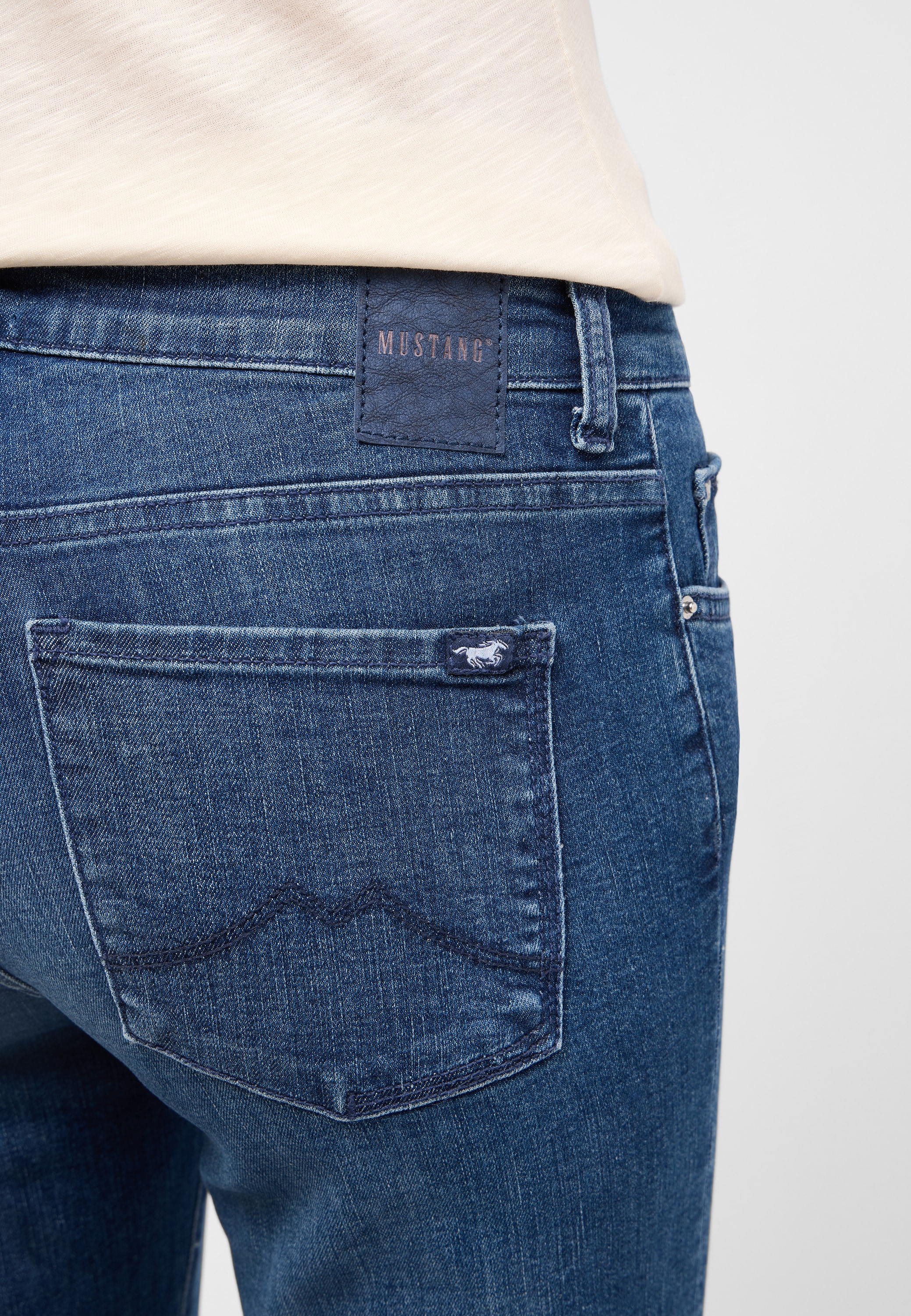 MUSTANG Slim-fit-Jeans »Damen Style Crosby Relaxed Slim«