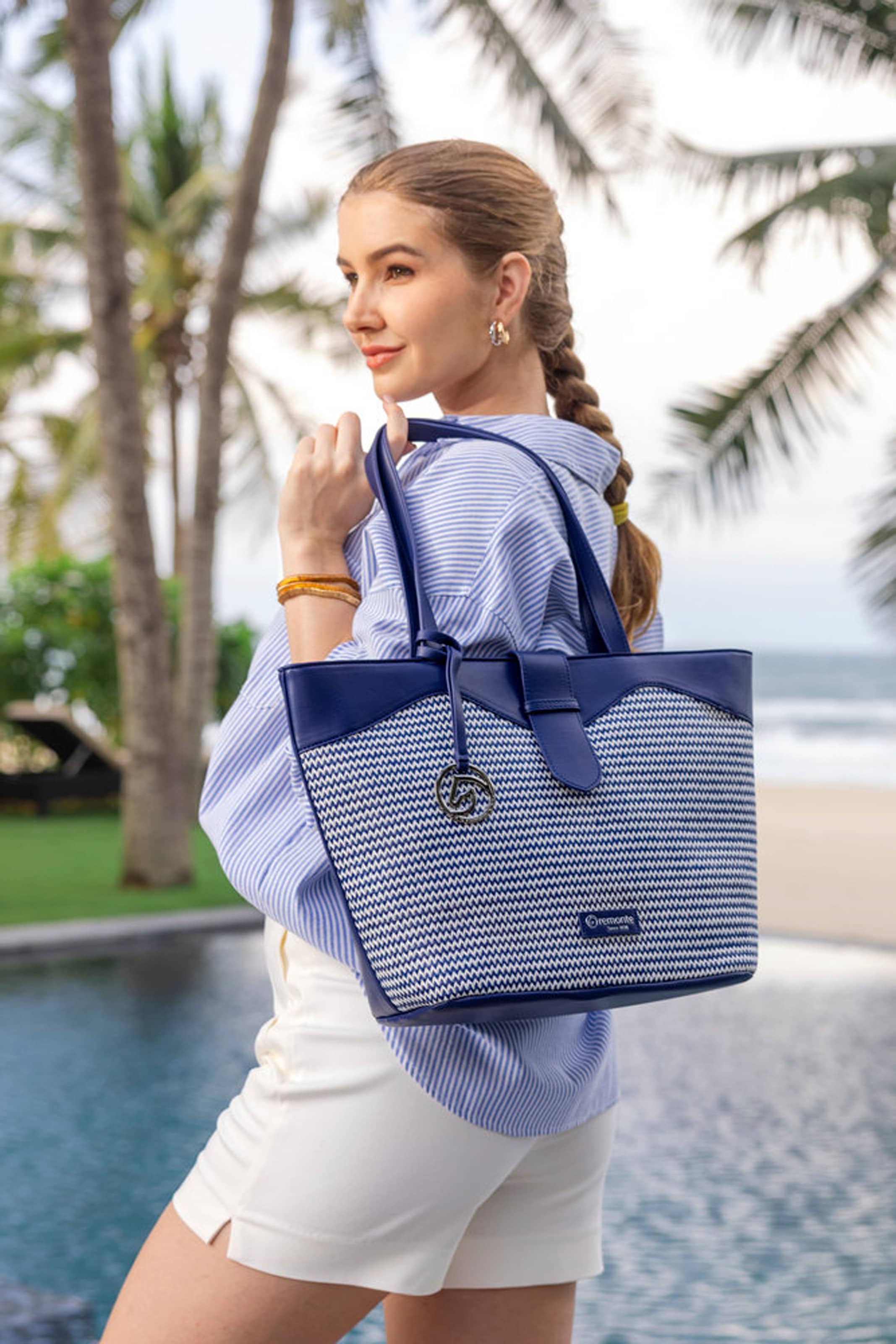 Remonte Shopper, Damen-Henkeltasche, Schultertasche mit Logo-Anhänger