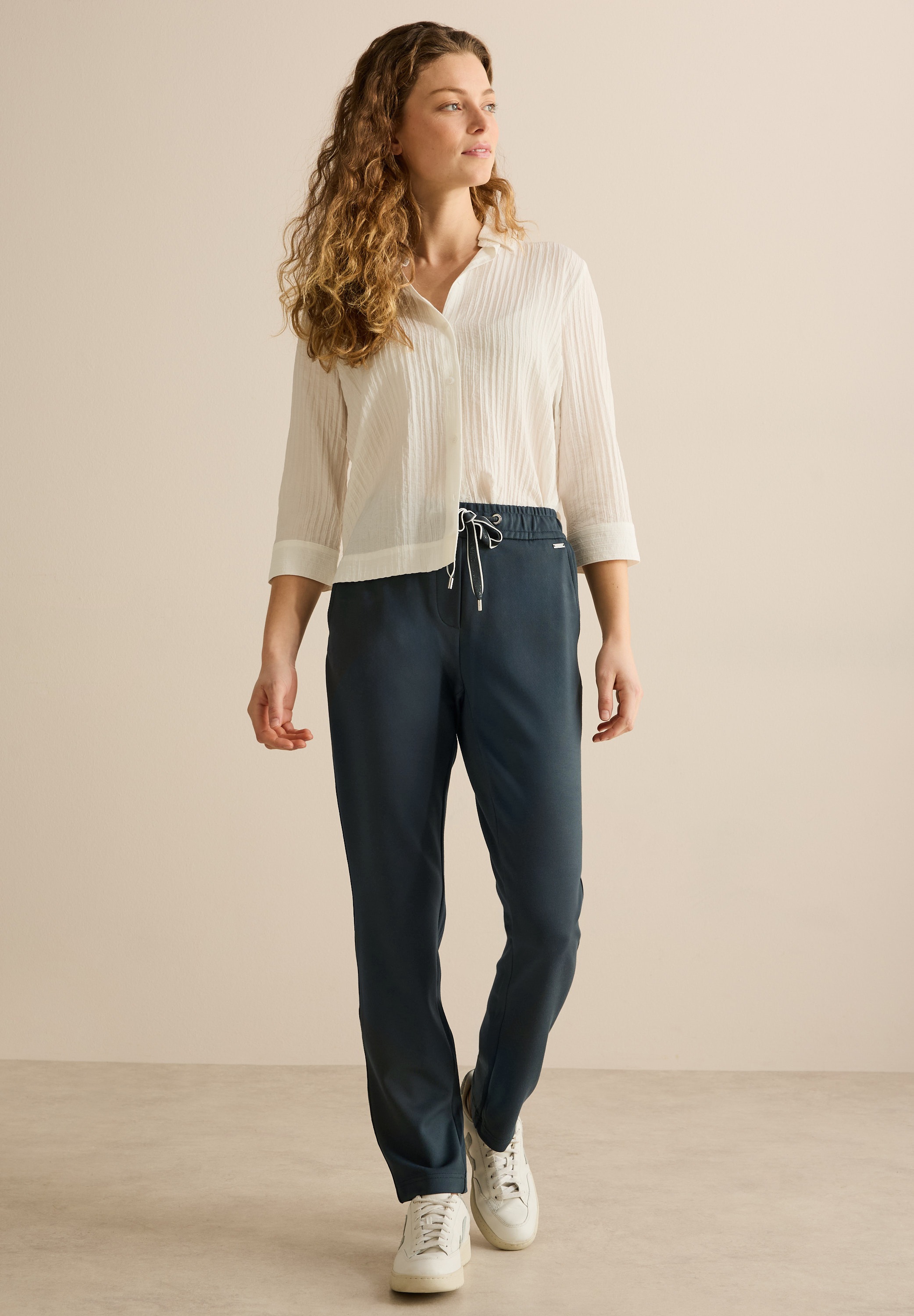 Cecil Stoffhose, Middle Waist