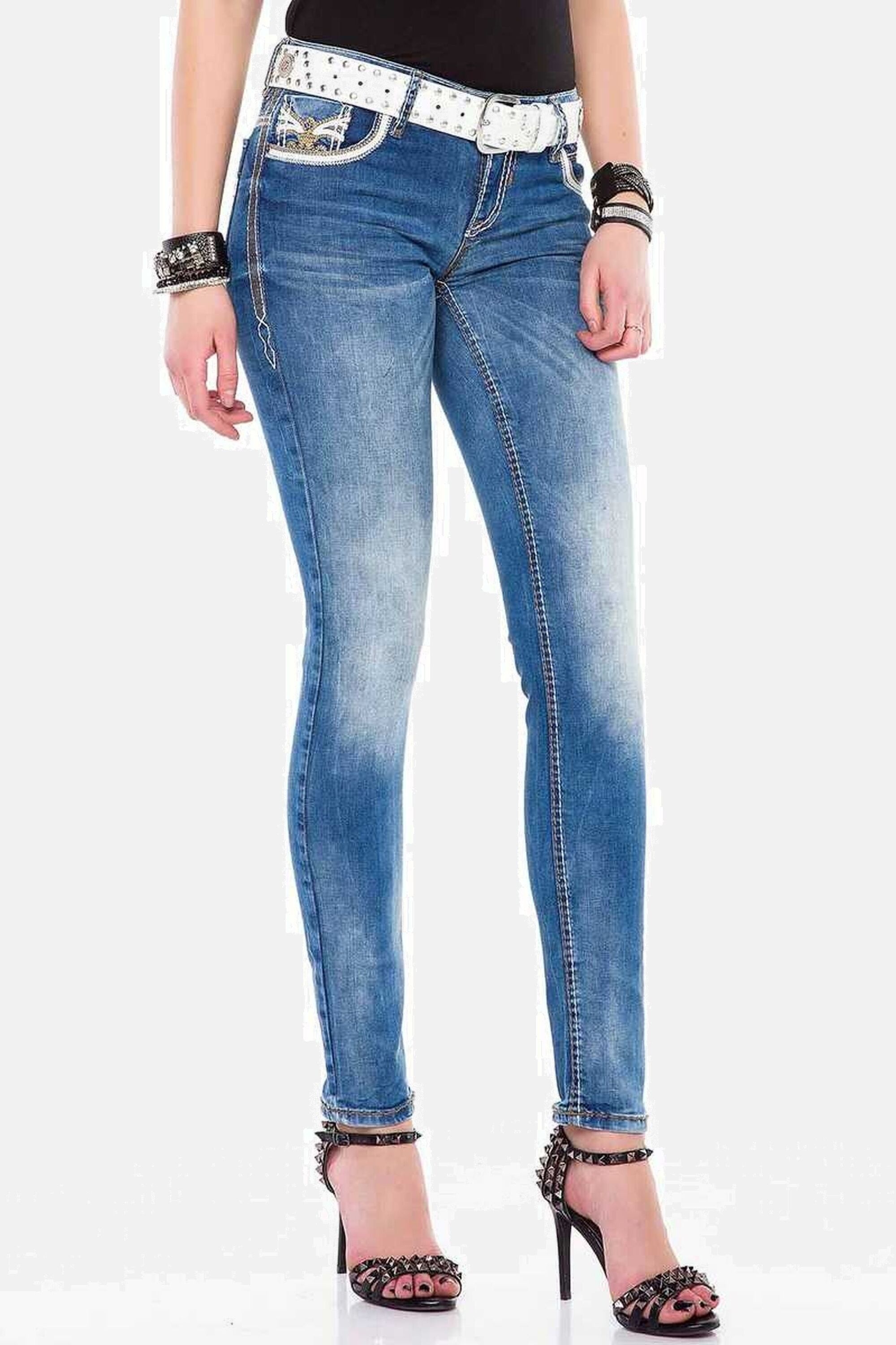Cipo & Baxx Slim-fit-Jeans »Jeans«, mit Stickereien auf den Gesäßtaschen, WD343