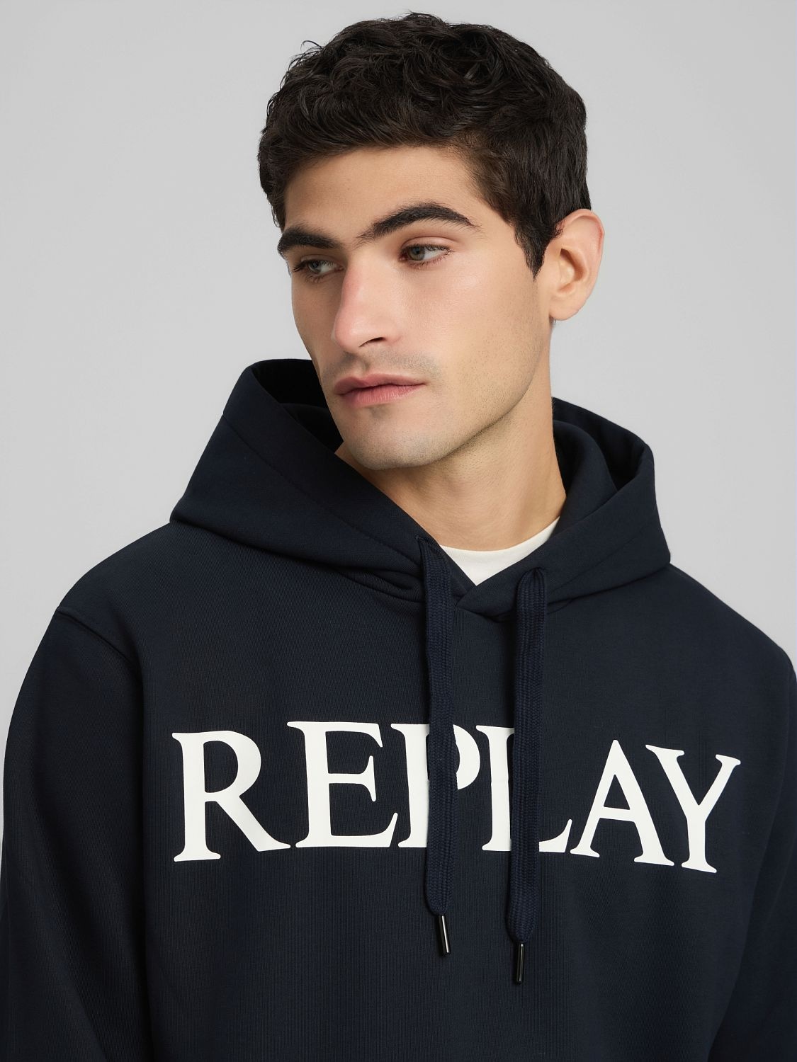 Replay , mit großem Markenprint vorn
