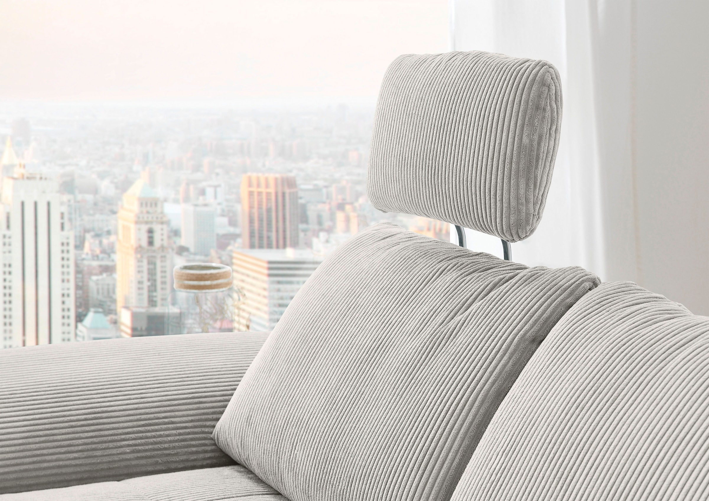 Thumbnail - Die PlanBar Ecksofa "MP-IN14007 L-Form" wahlweise mit Bettfunktion und verstellbaren Kopfstützen, in Cord