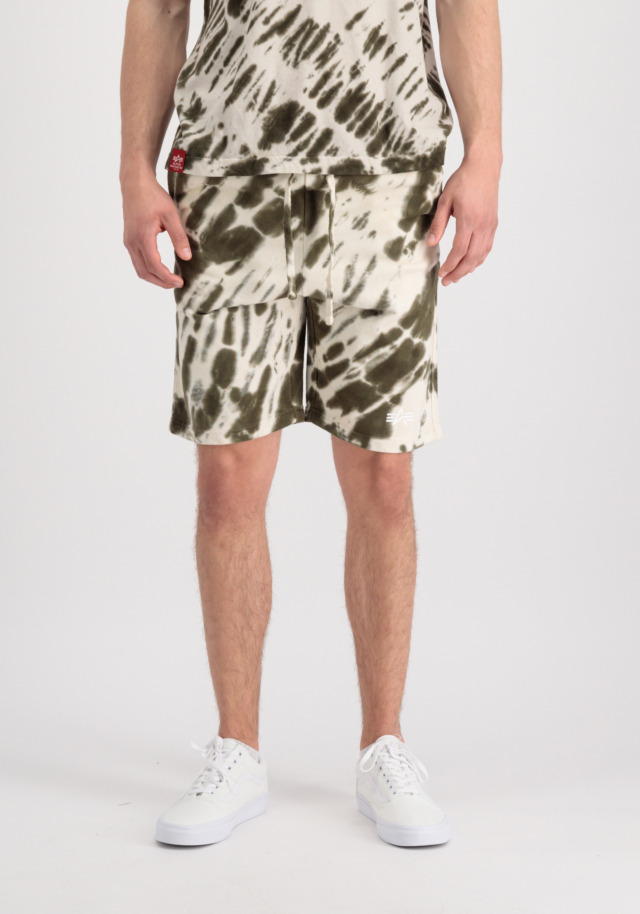 Alpha Industries Sweatshorts "Alpha Industries Men - Shorts Tie Dye Shorts"