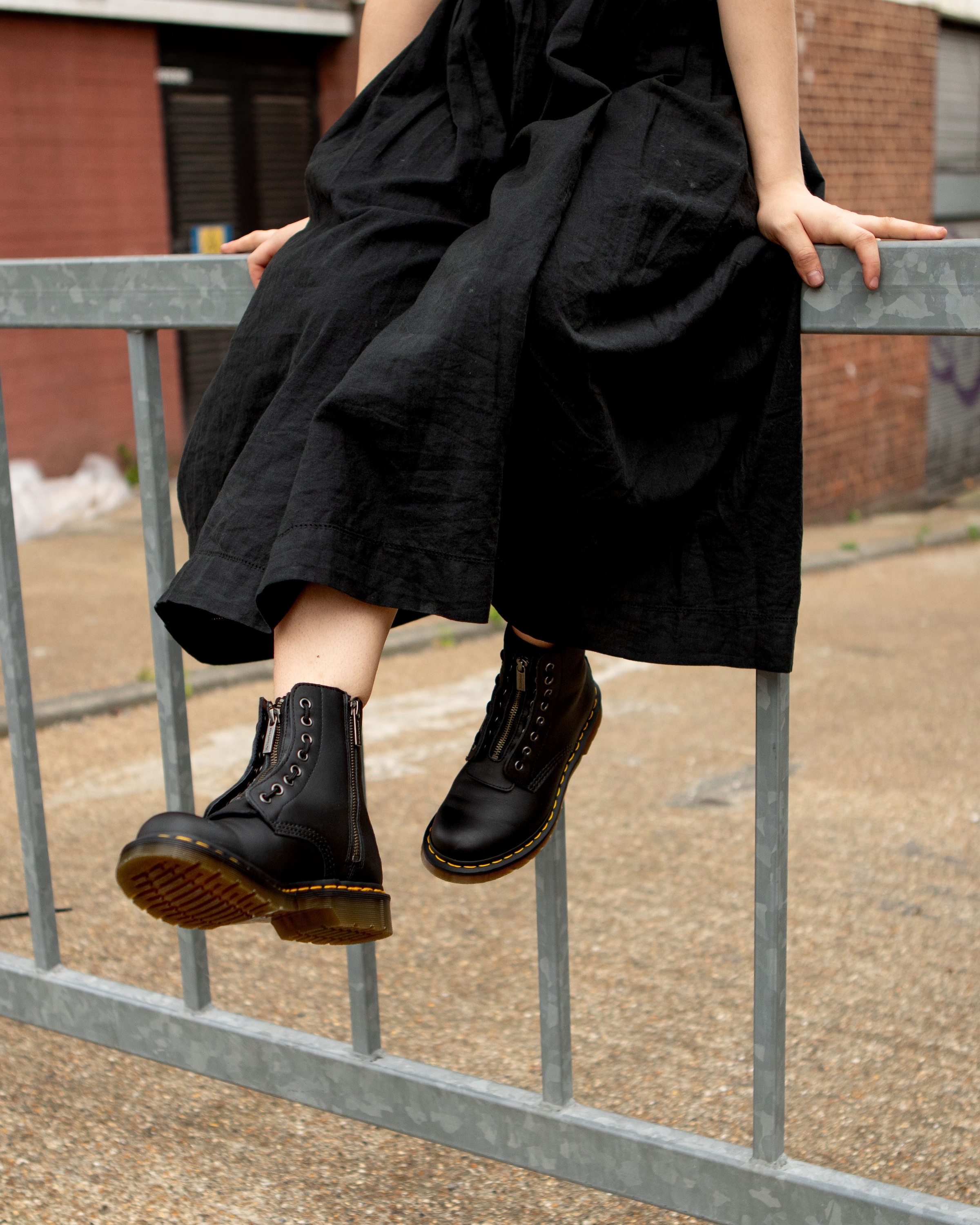 DR. MARTENS Schlupfboots »1461 Pascal 8 Eye Boot«, Festivalboots, Schlupfboots mit Vorder-Reißverschluss